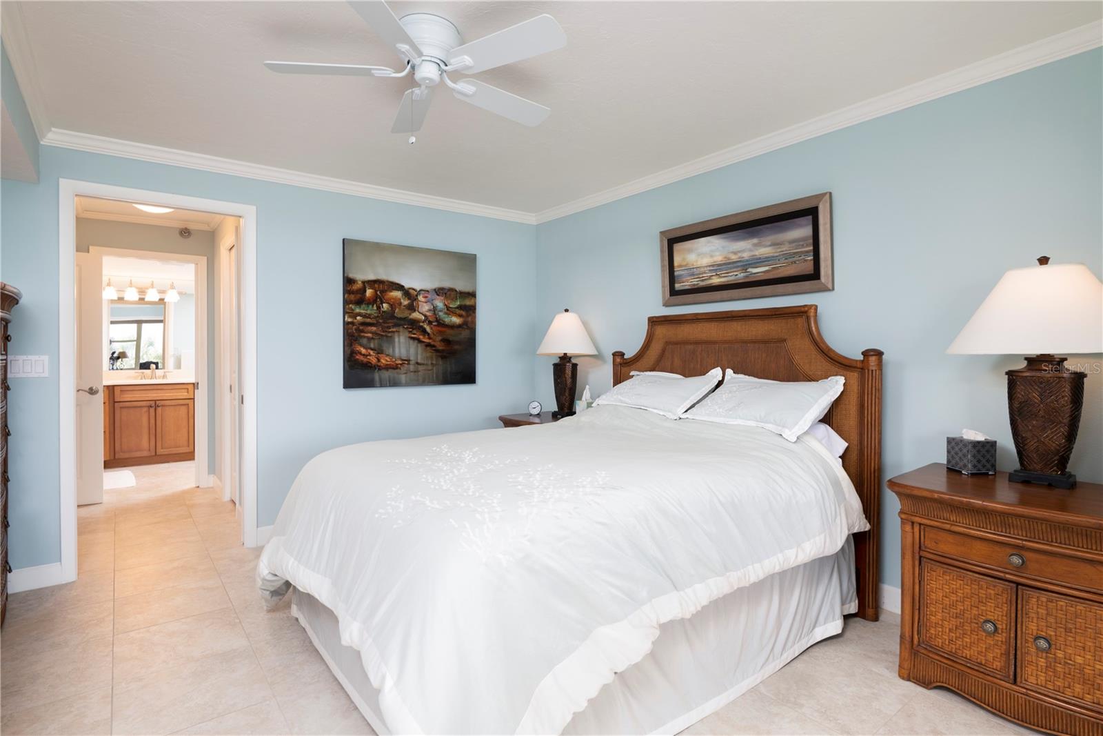 2675 GULF OF MEXICO DR #204, LONGBOAT KEY, FL, 34228