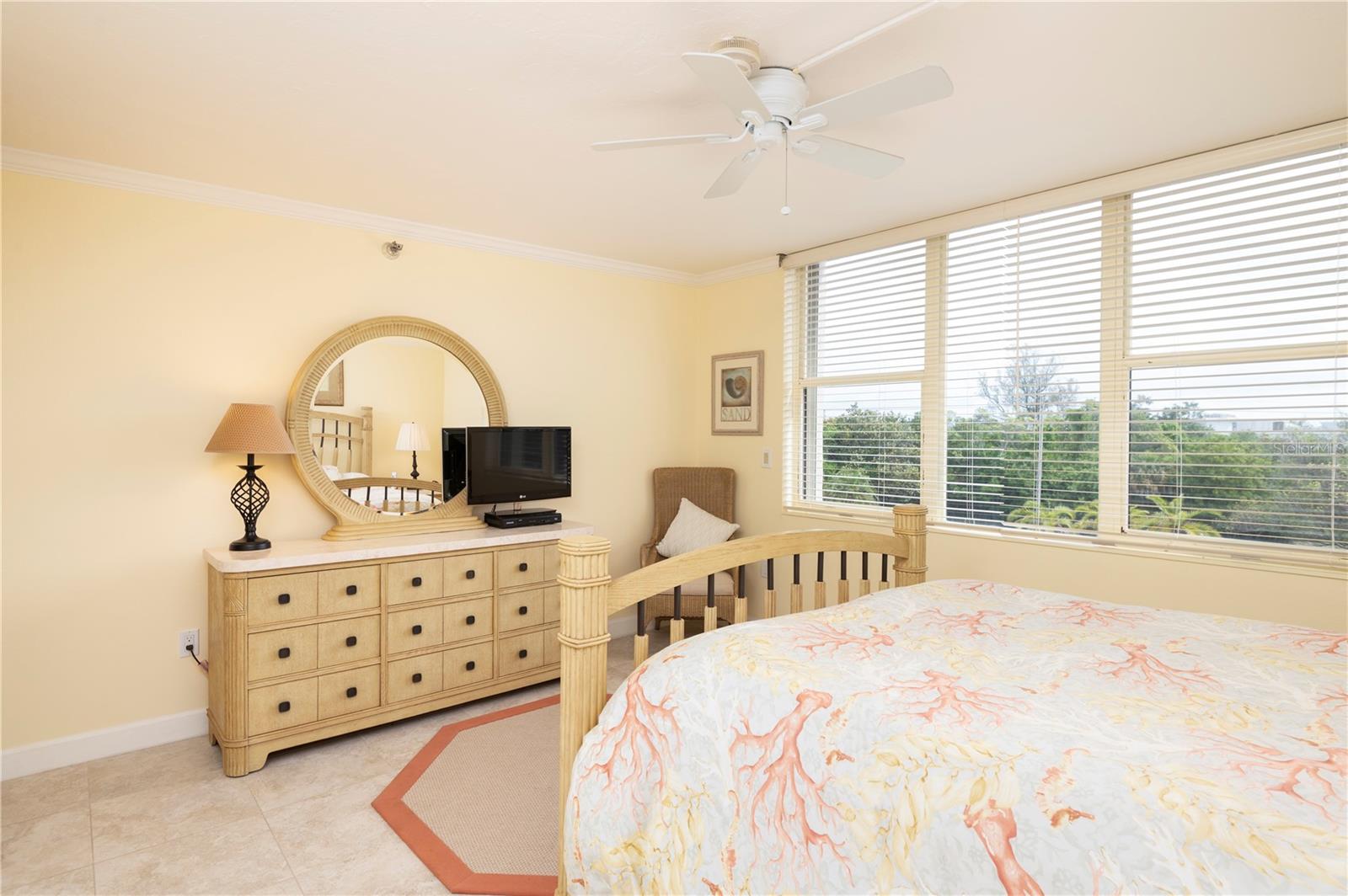 2675 GULF OF MEXICO DR #204, LONGBOAT KEY, FL, 34228