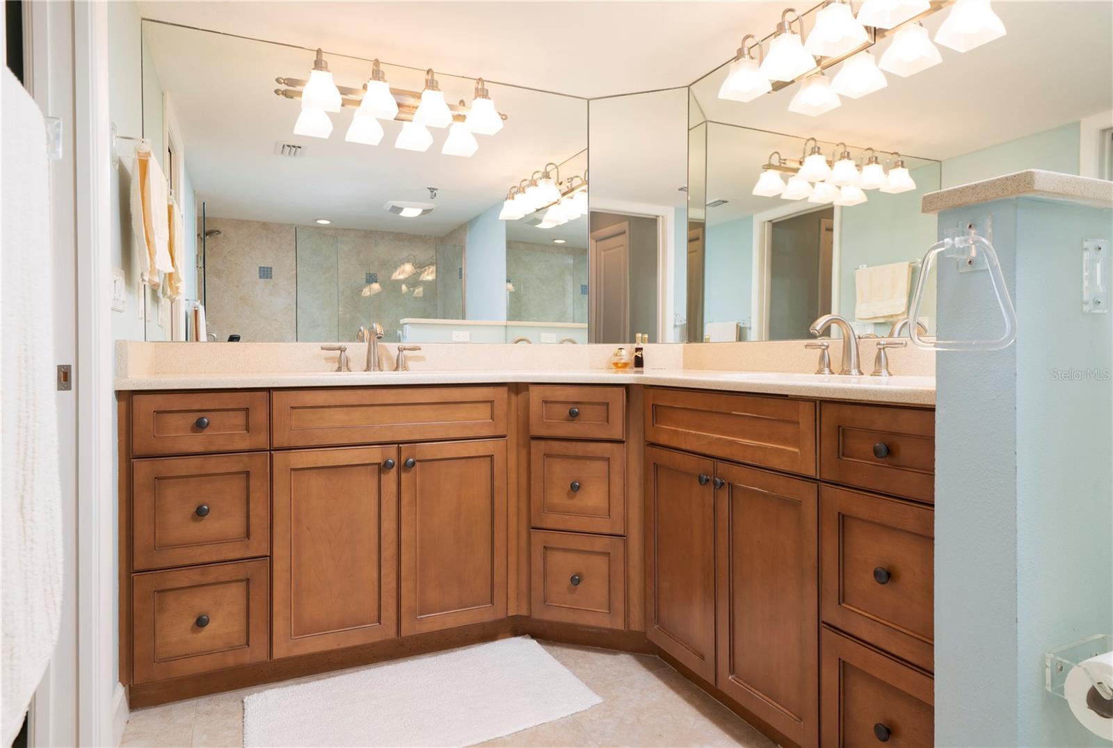 2675 GULF OF MEXICO DR #204, LONGBOAT KEY, FL, 34228