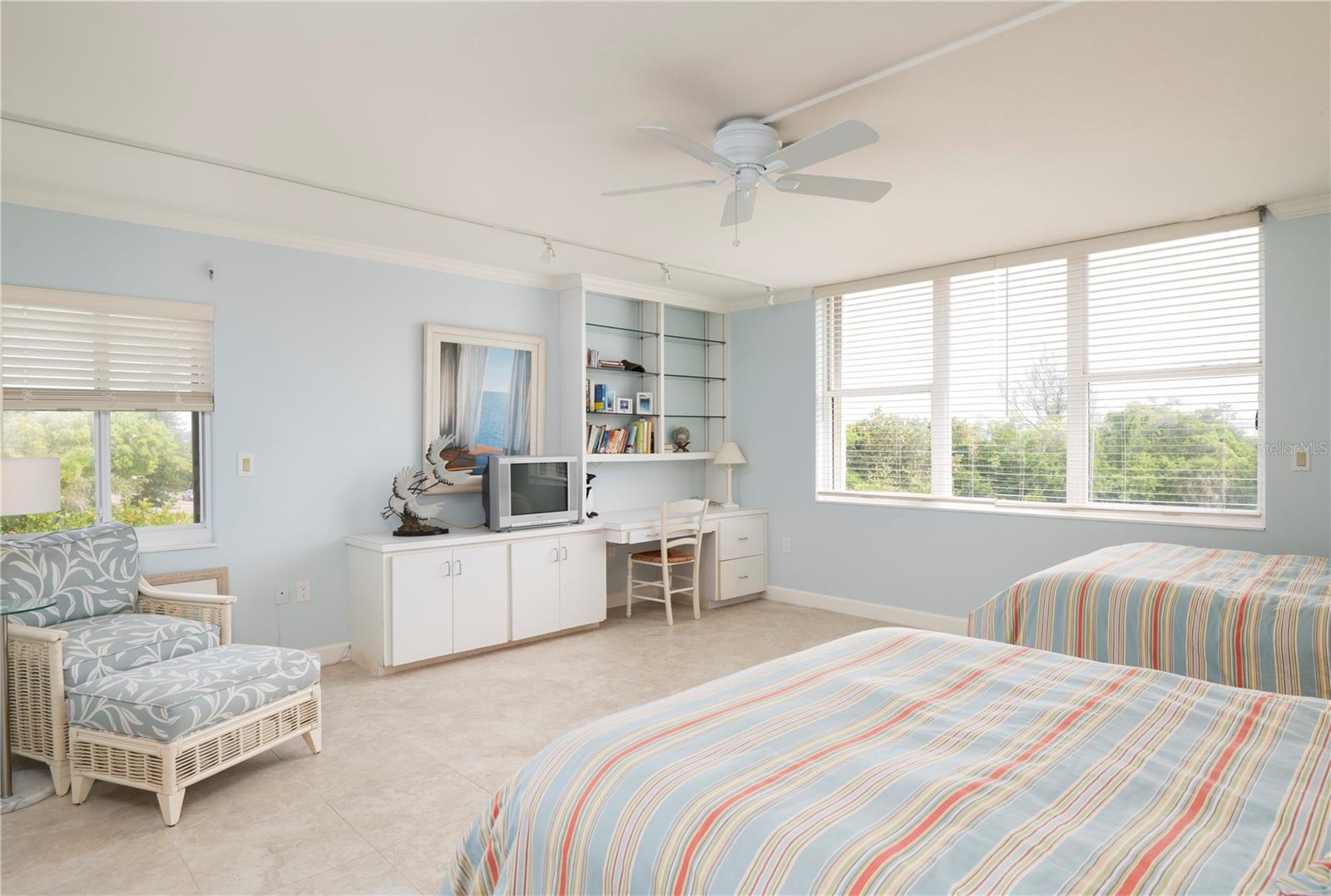 2675 GULF OF MEXICO DR #204, LONGBOAT KEY, FL, 34228