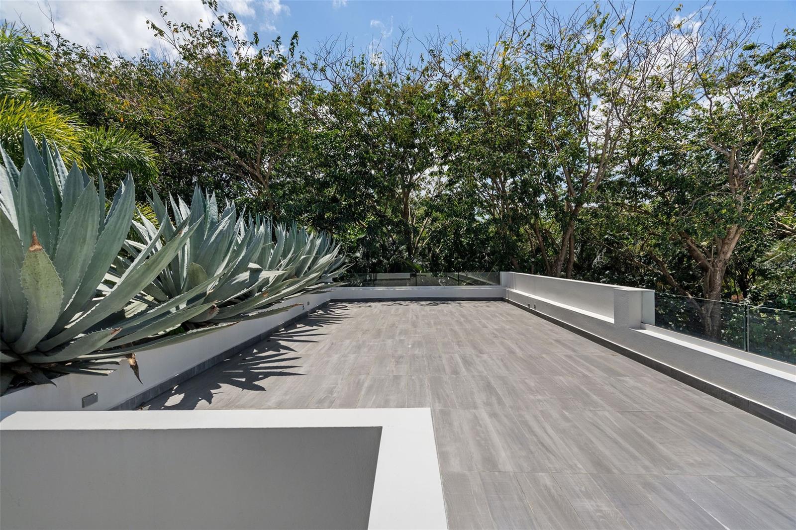 PR9105662 Property Photo