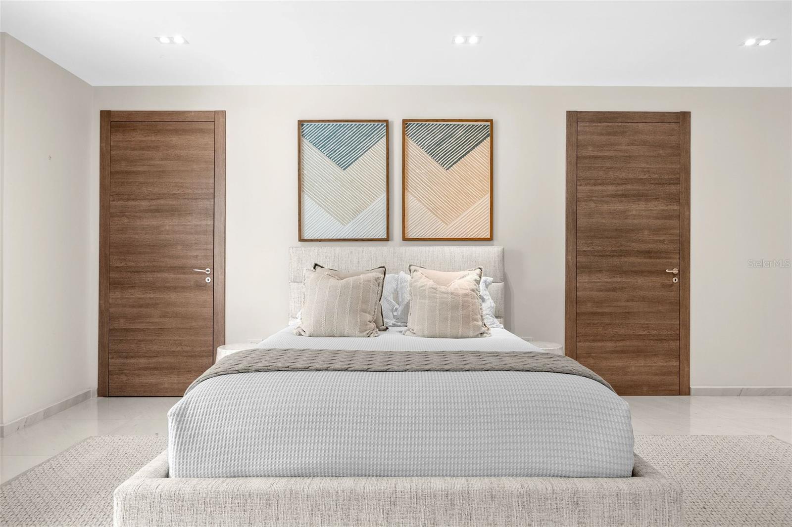 PR9105662 Property Photo