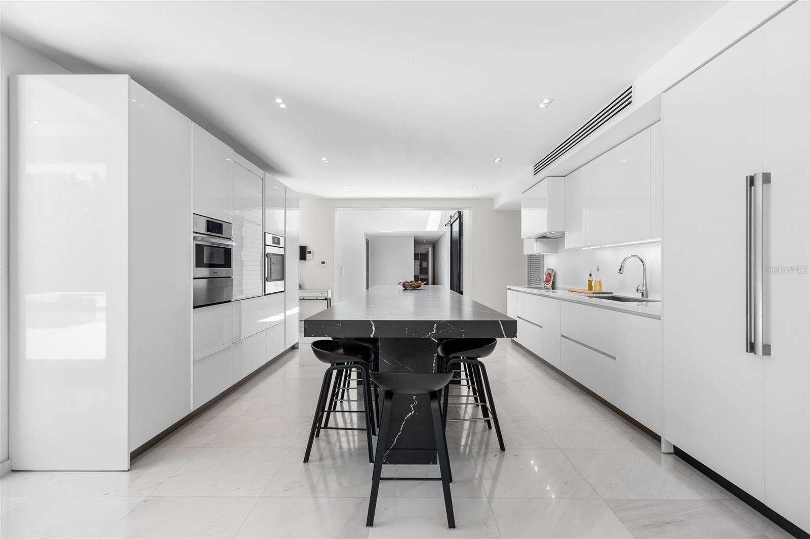 PR9105662 Property Photo