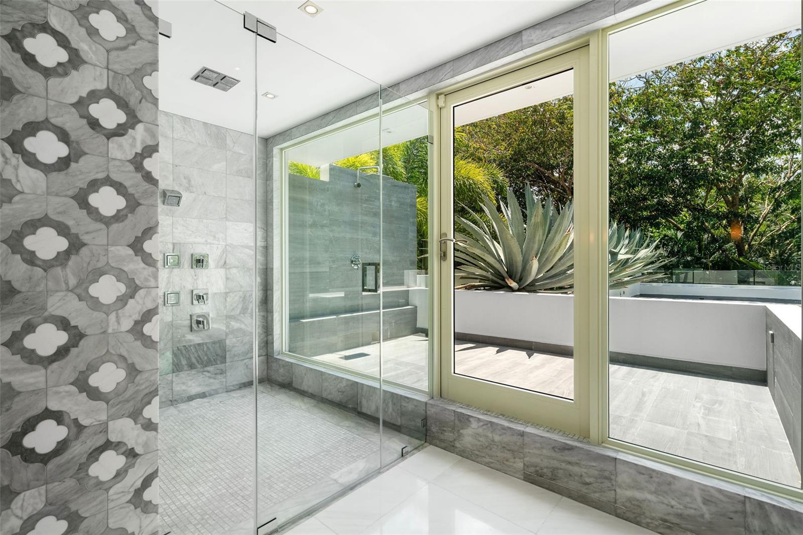 PR9105662 Property Photo