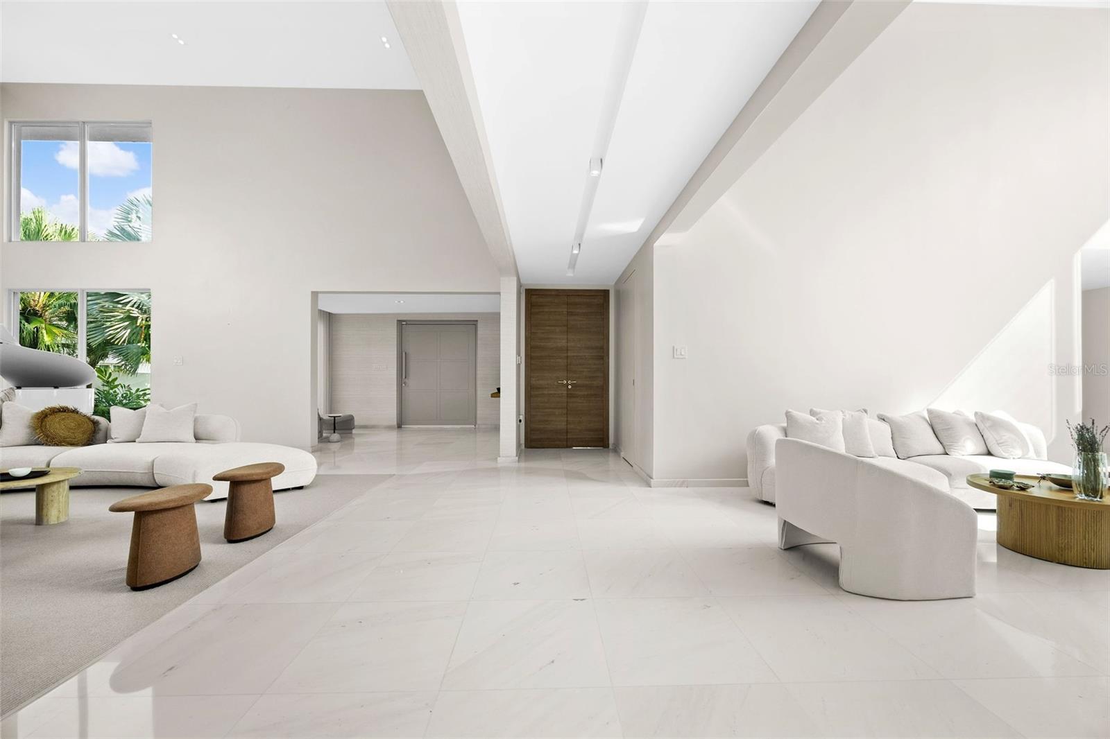 PR9105662 Property Photo