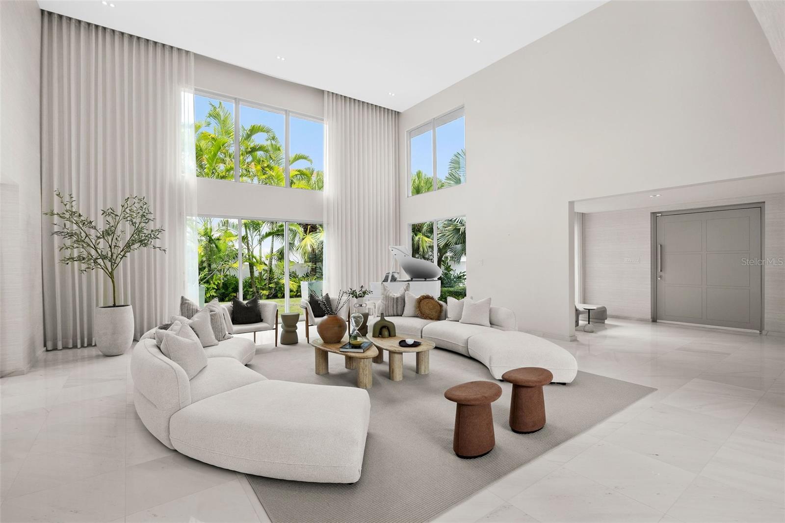 PR9105662 Property Photo