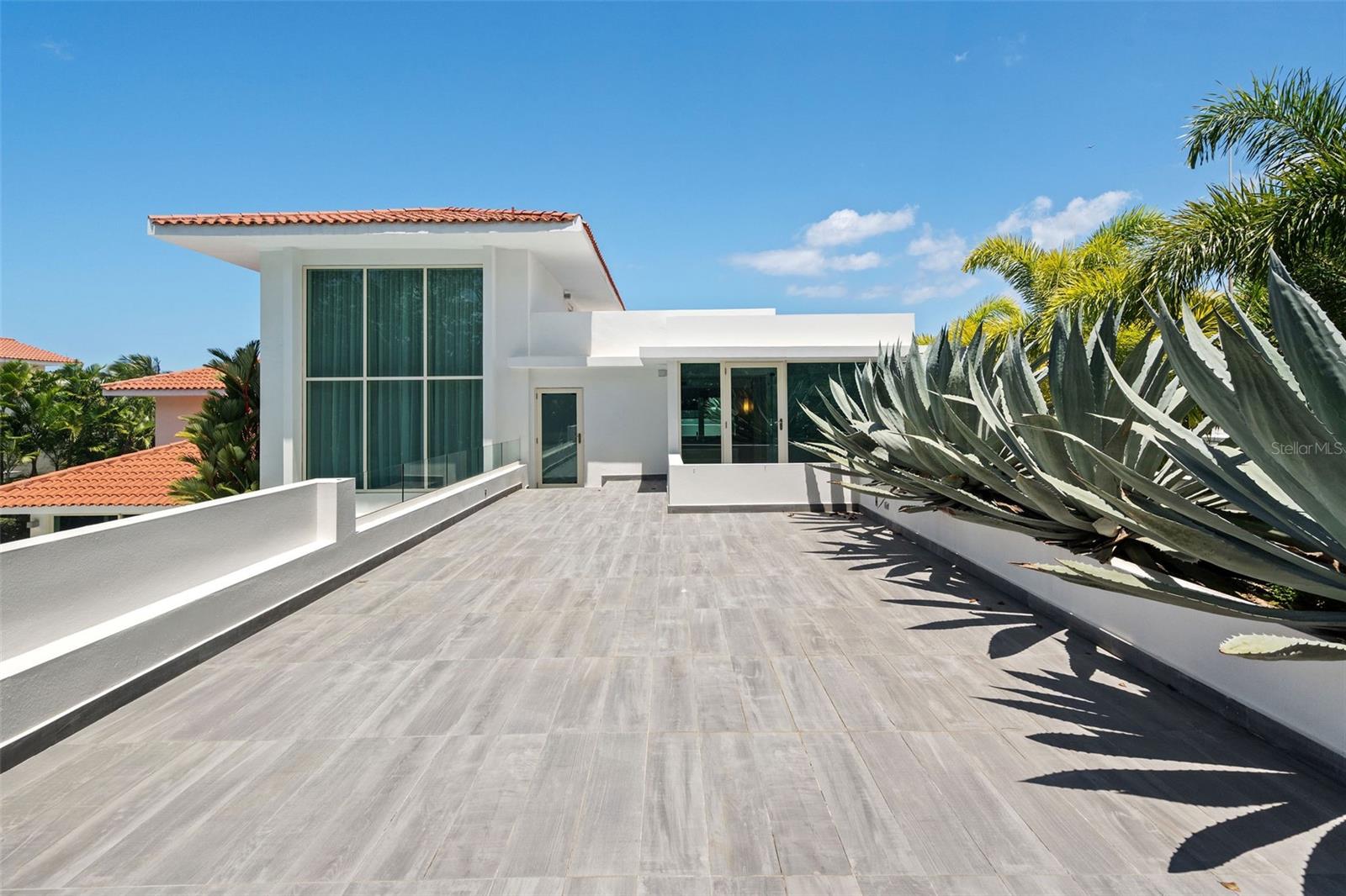 PR9105662 Property Photo