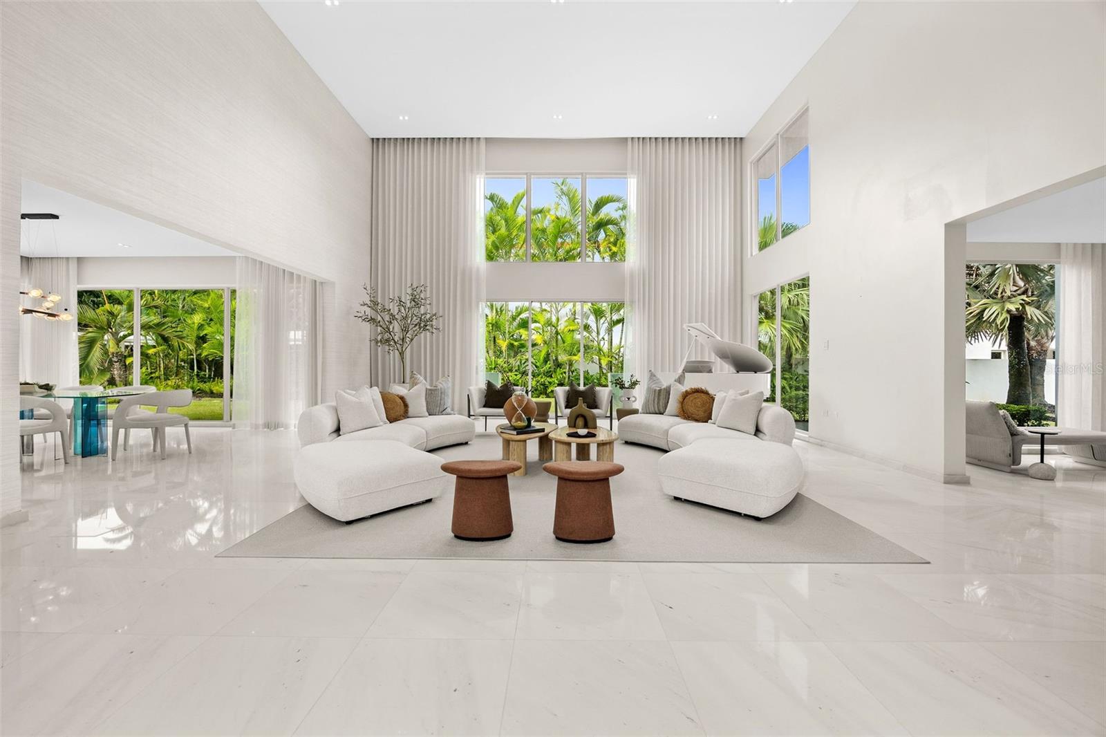 PR9105662 Property Photo