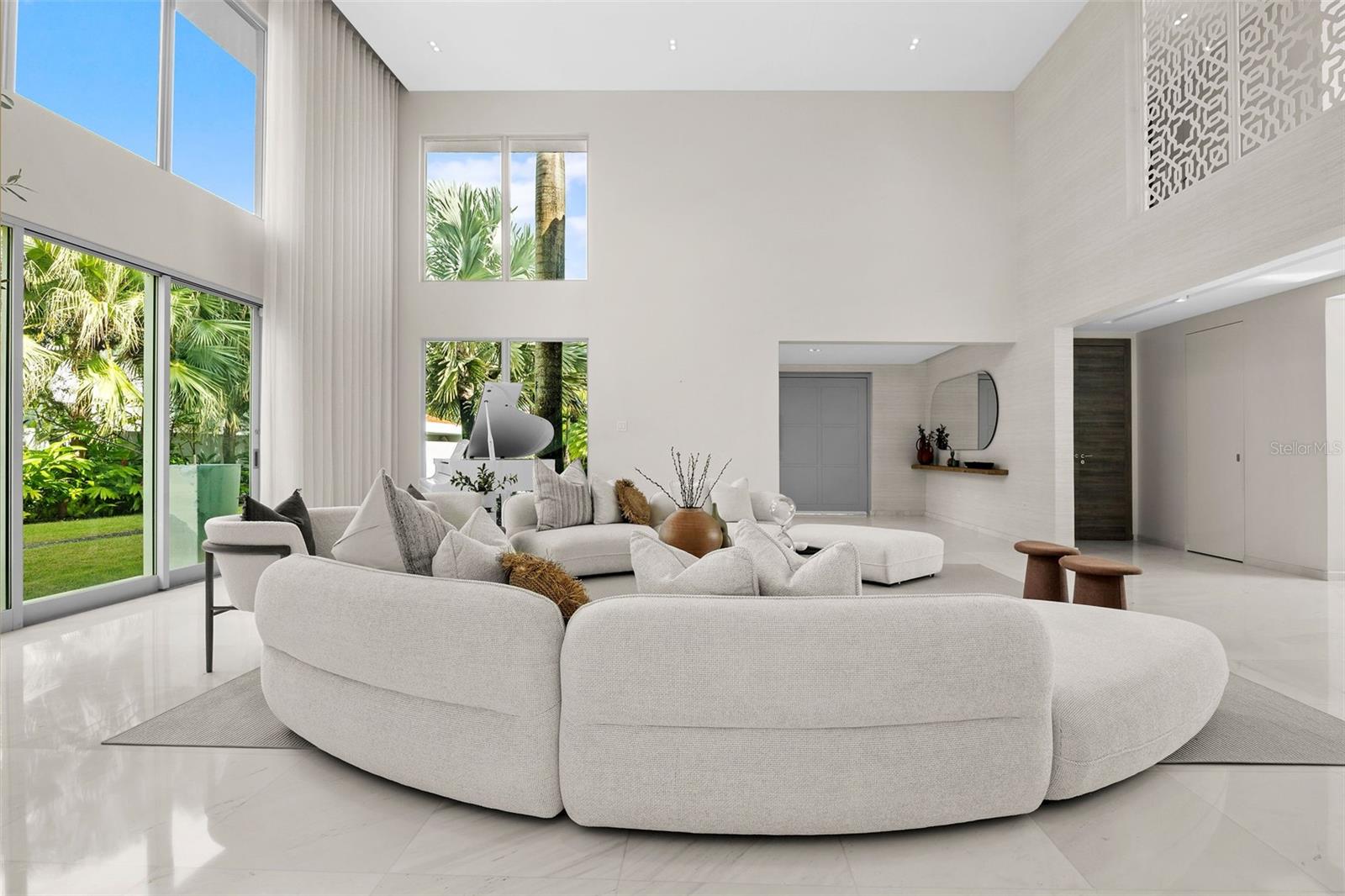 PR9105662 Property Photo