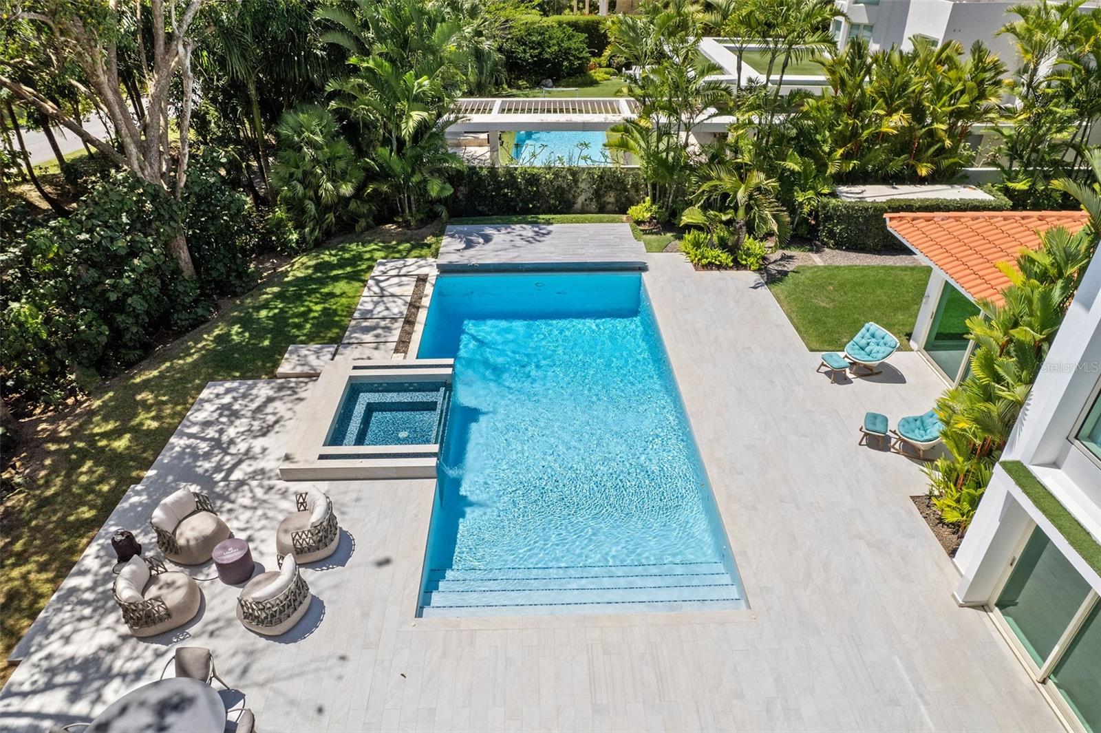 PR9105662 Property Photo