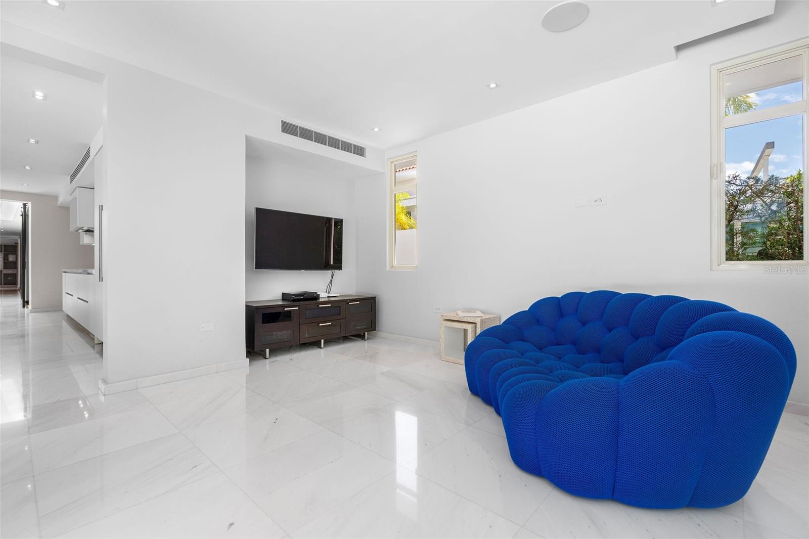 PR9105662 Property Photo