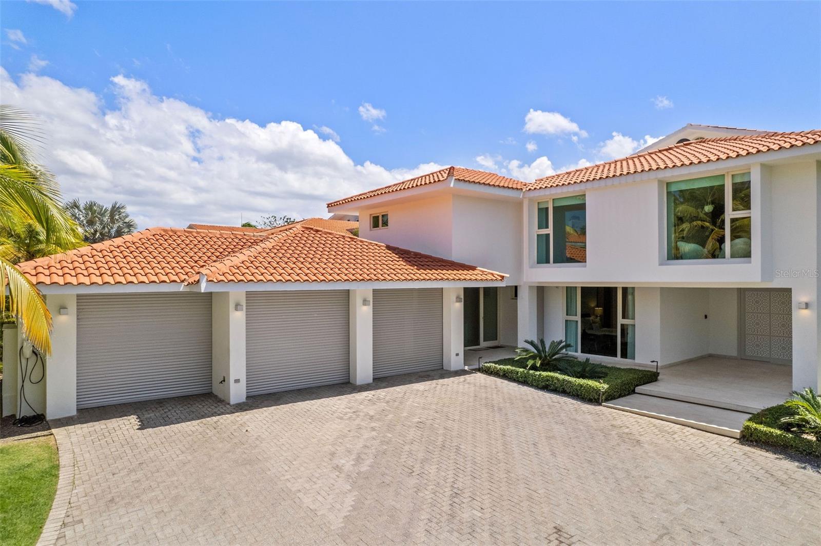 PR9105662 Property Photo