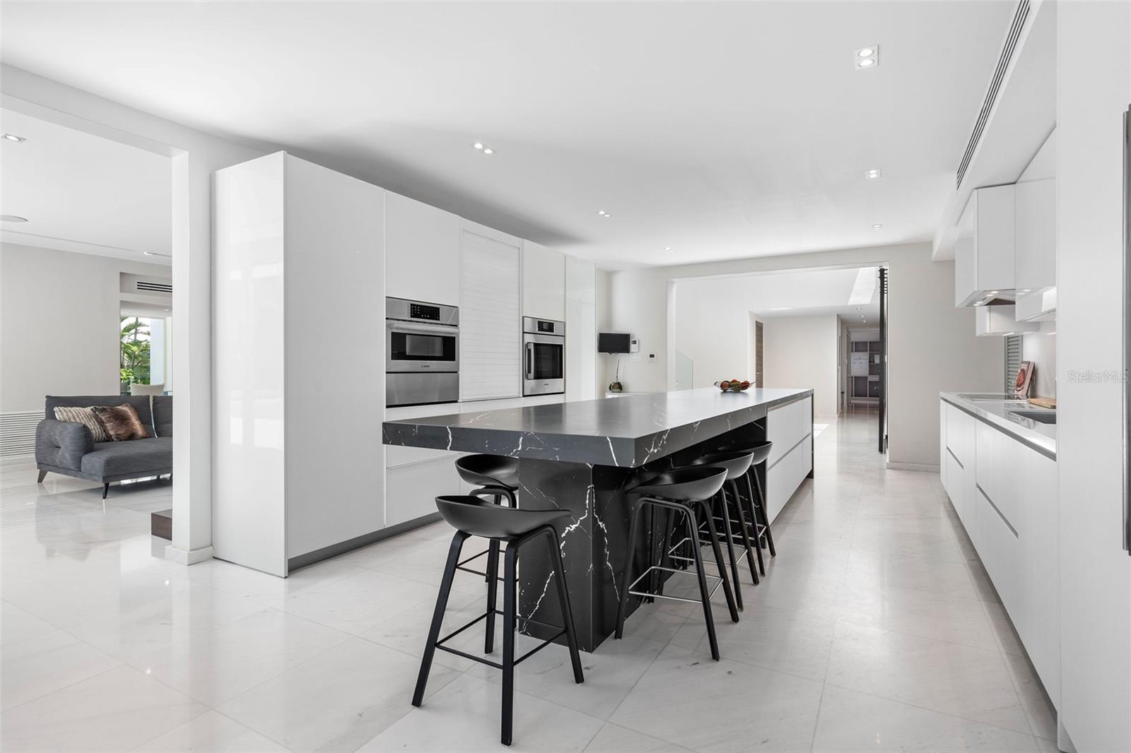 PR9105662 Property Photo