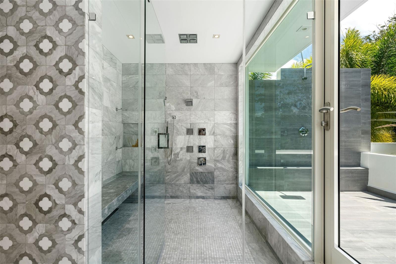 PR9105662 Property Photo