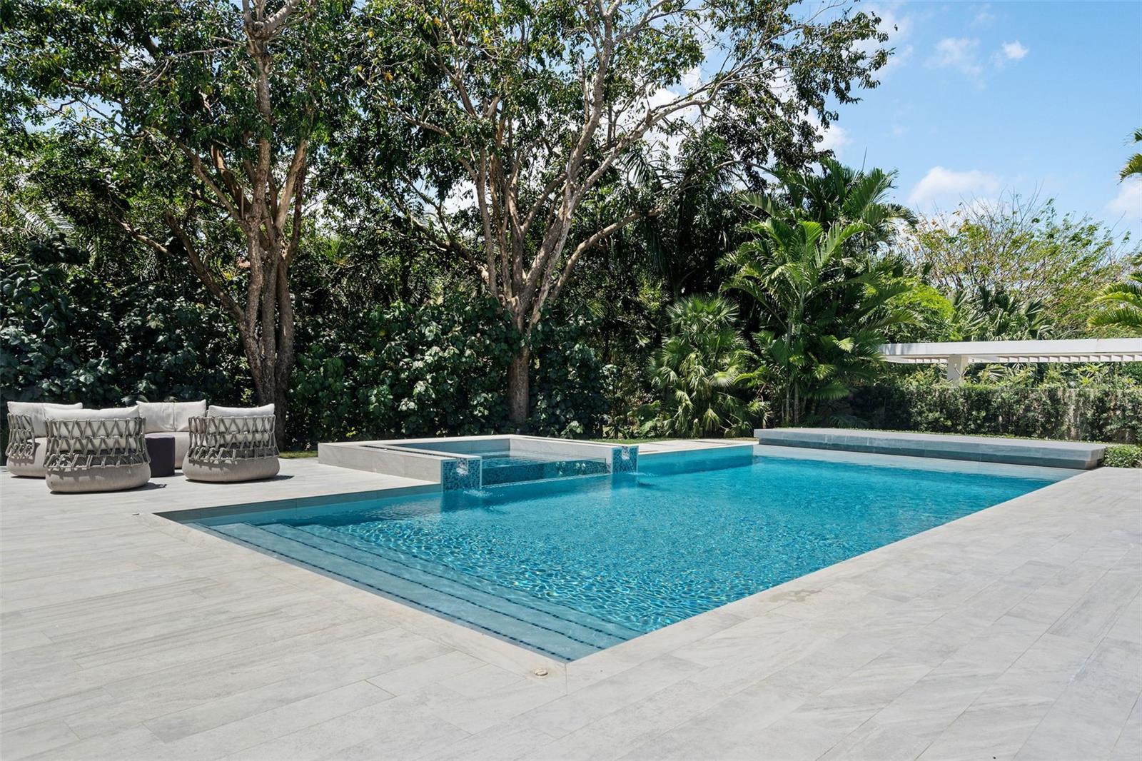 PR9105662 Property Photo