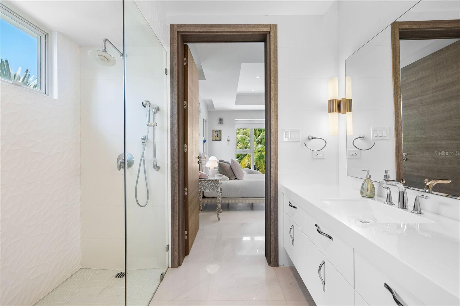 PR9105662 Property Photo