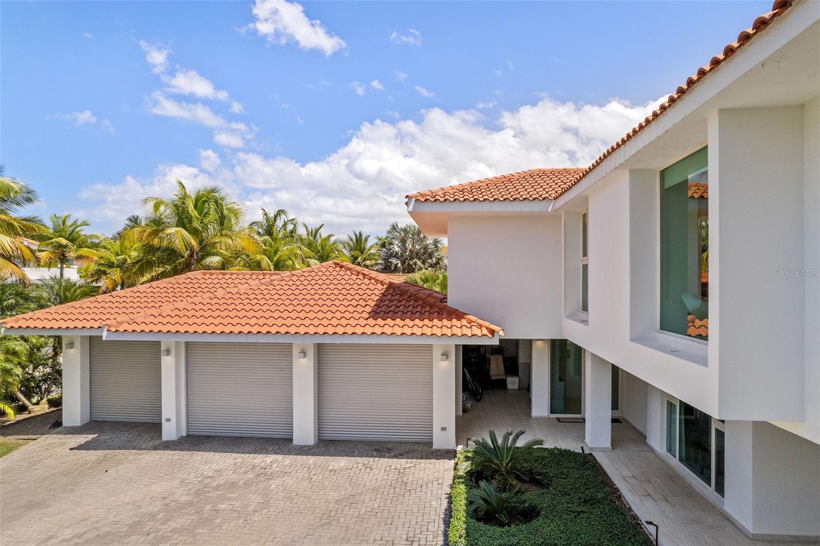 PR9105662 Property Photo