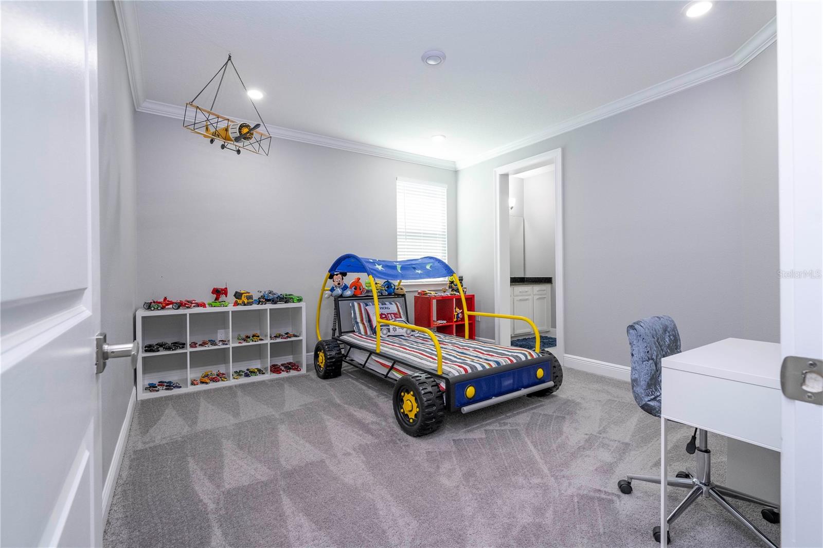 8042 LUDINGTON CIR, ORLANDO, FL, 32836