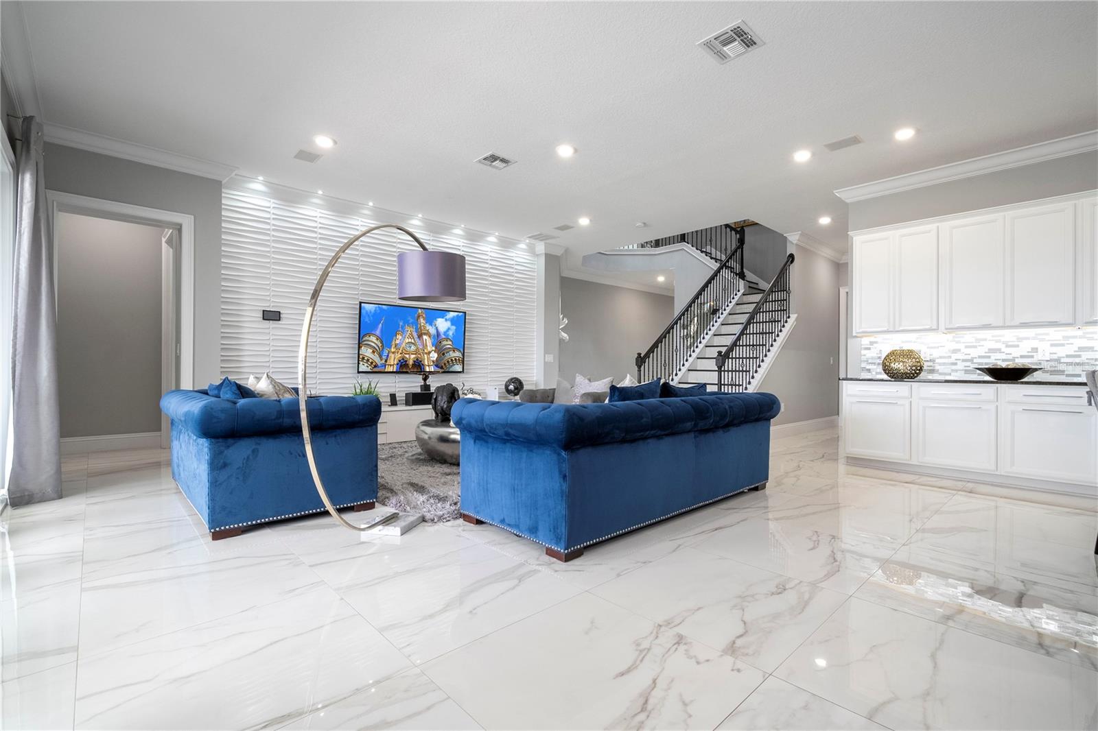 8042 LUDINGTON CIR, ORLANDO, FL, 32836