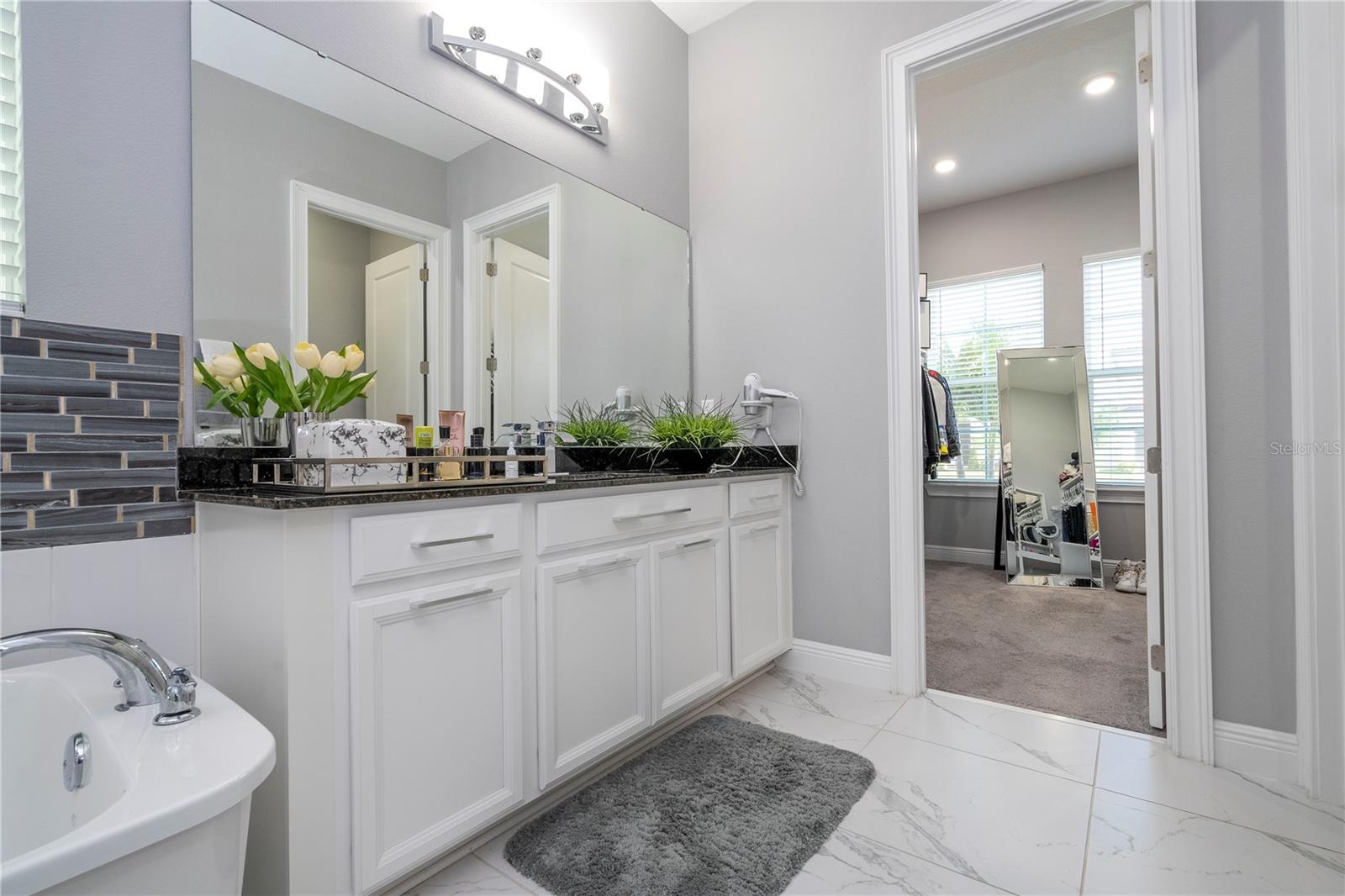 8042 LUDINGTON CIR, ORLANDO, FL, 32836