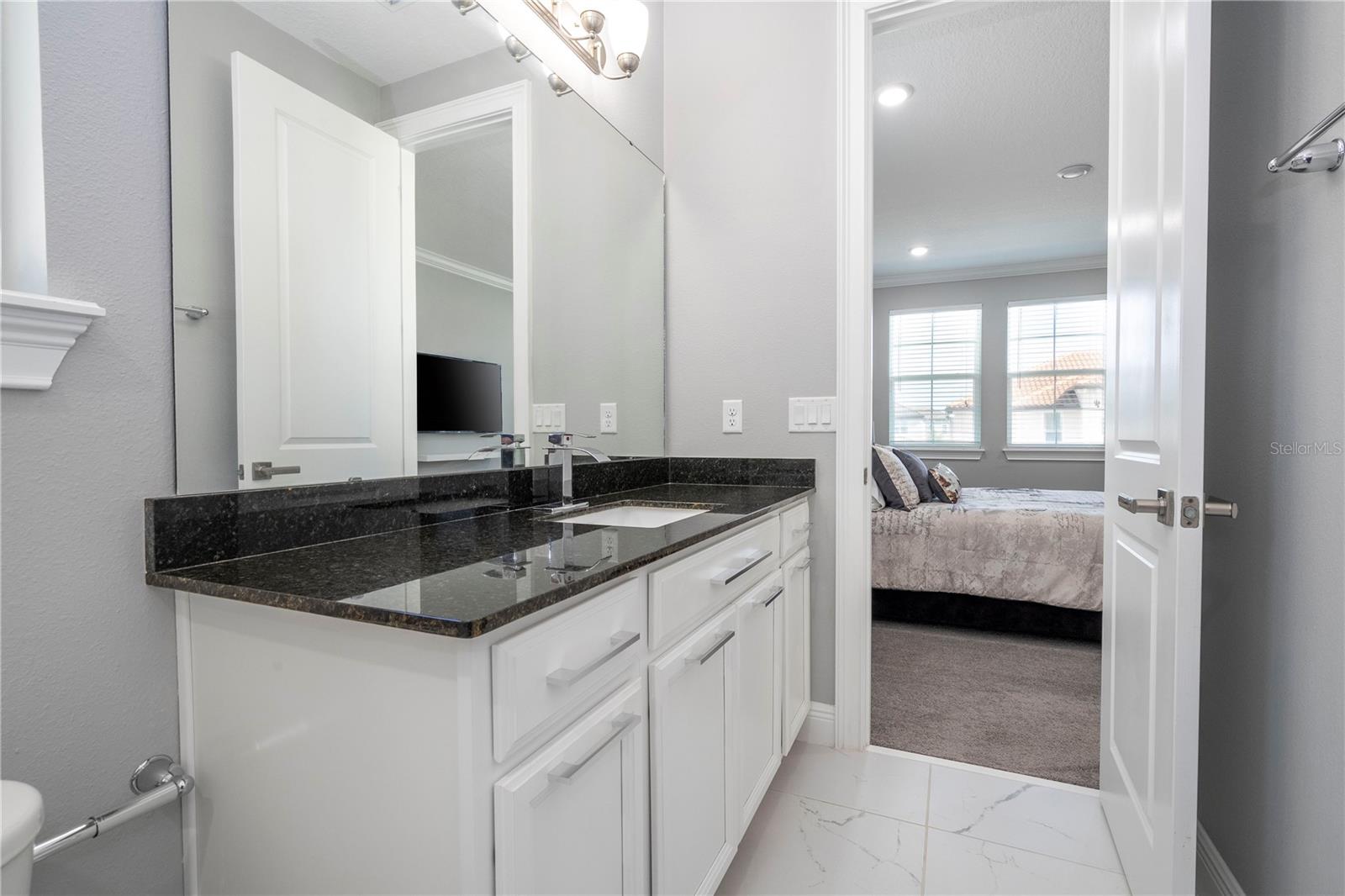 8042 LUDINGTON CIR, ORLANDO, FL, 32836