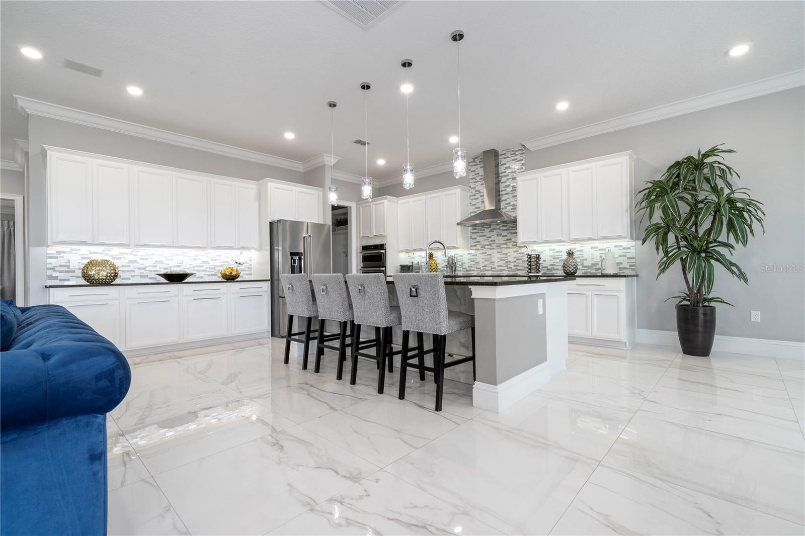 8042 LUDINGTON CIR, ORLANDO, FL, 32836