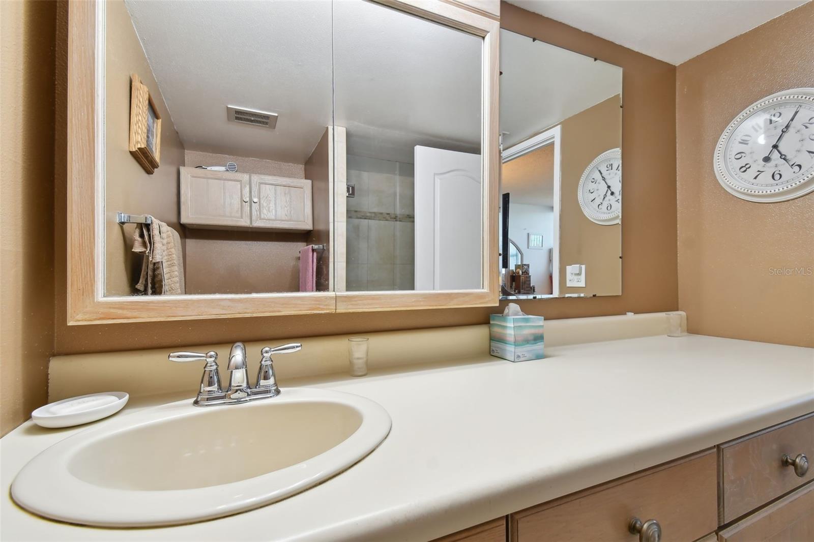 7465 BAY ISLAND DR S #213, SOUTH PASADENA, FL, 33707