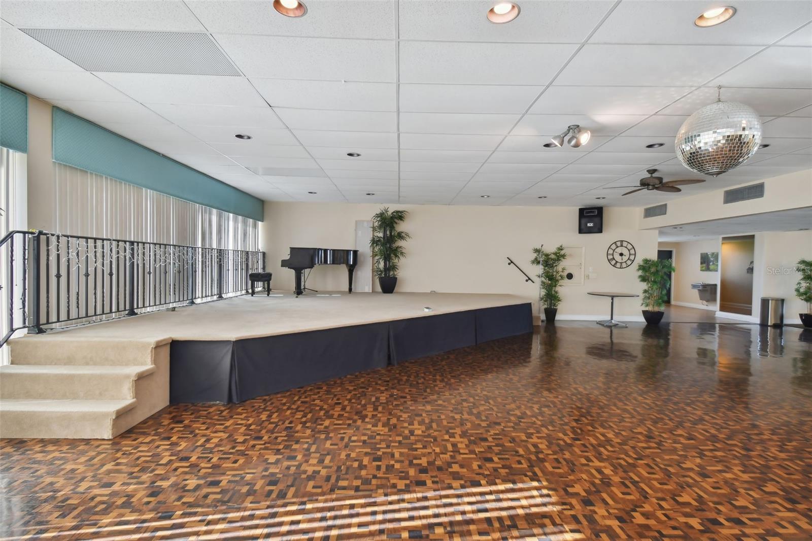 7465 BAY ISLAND DR S #213, SOUTH PASADENA, FL, 33707