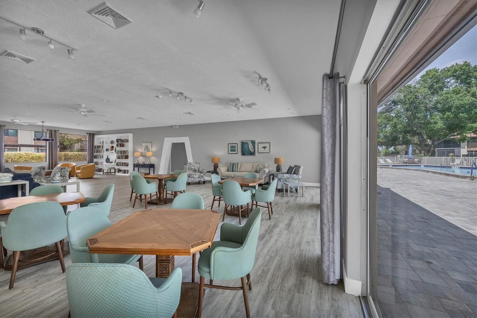 2420 CLUBHOUSE CIR #103, SARASOTA, FL, 34232