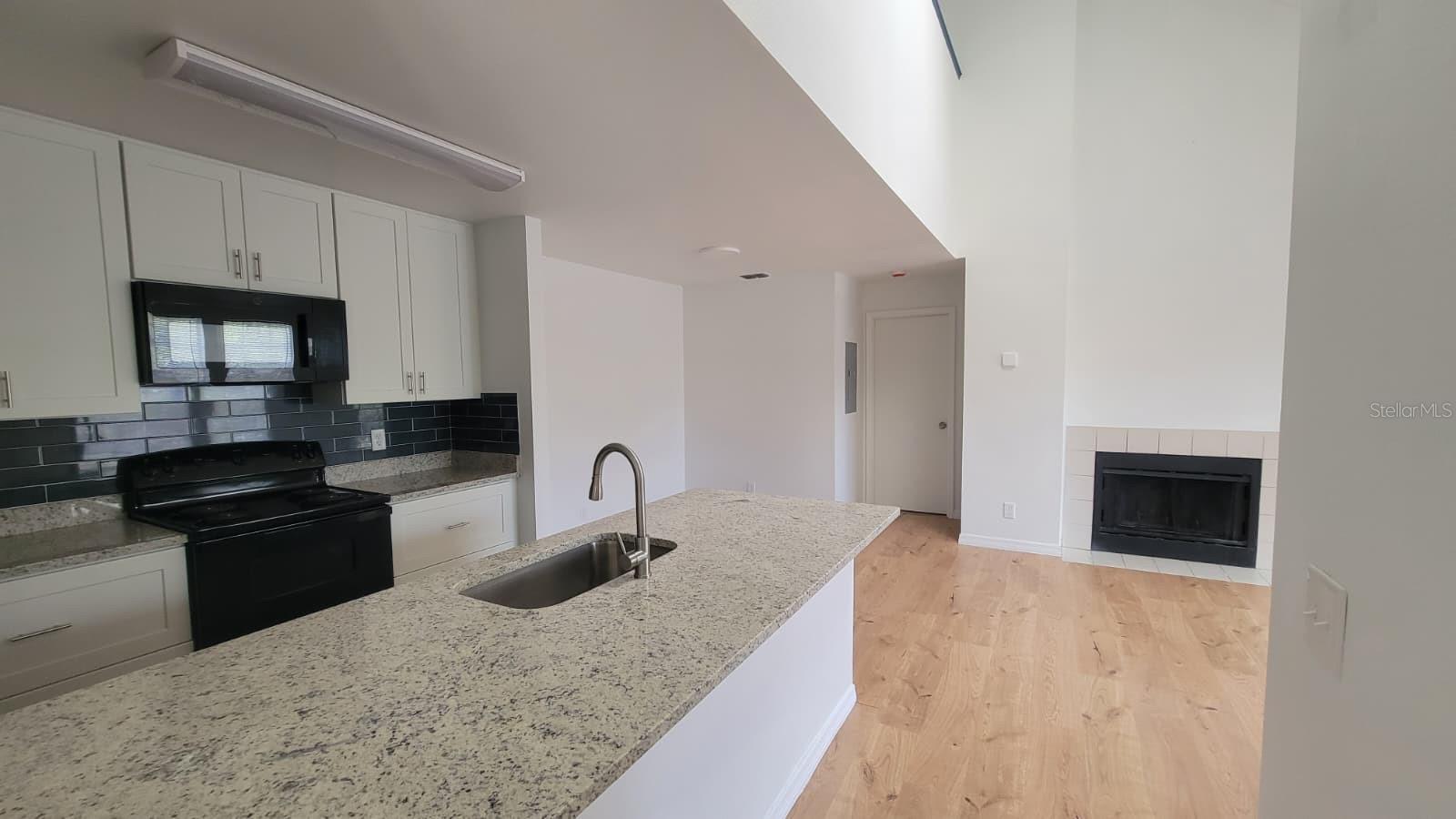 6016 WESTGATE DR #301, ORLANDO, FL, 32835