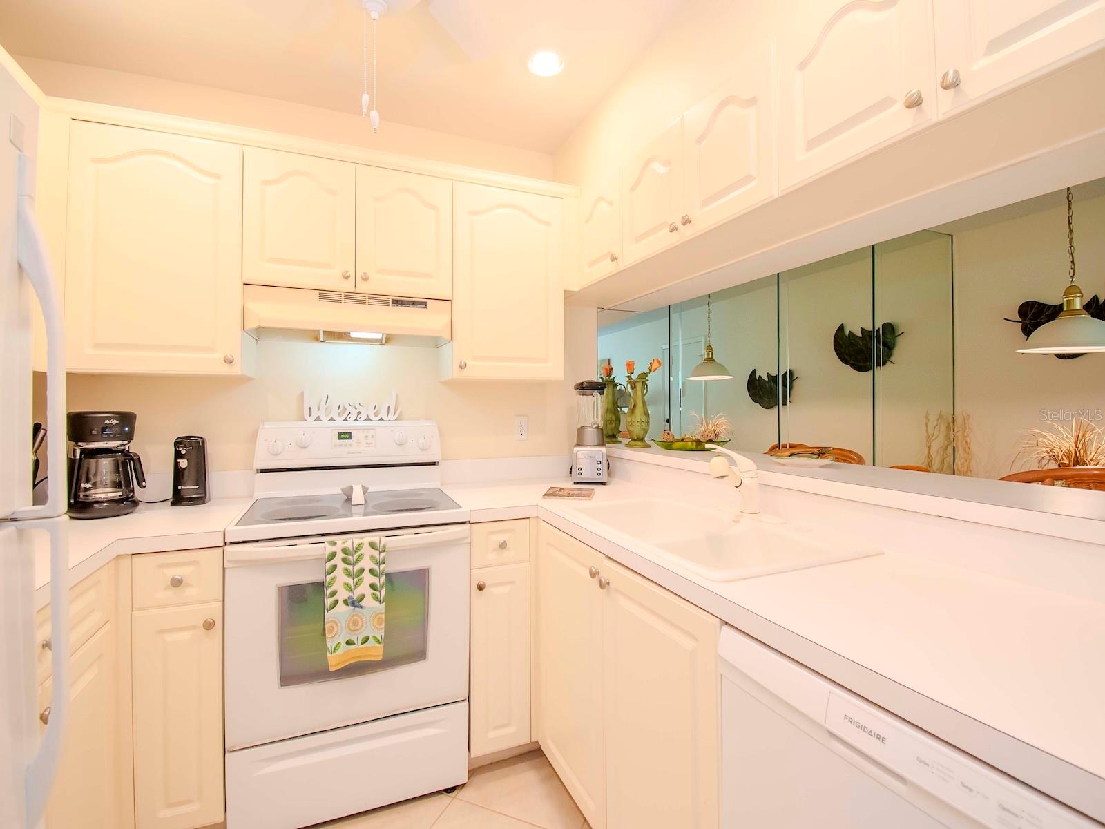 748 WHITE PINE TREE RD #104, VENICE, FL, 34285