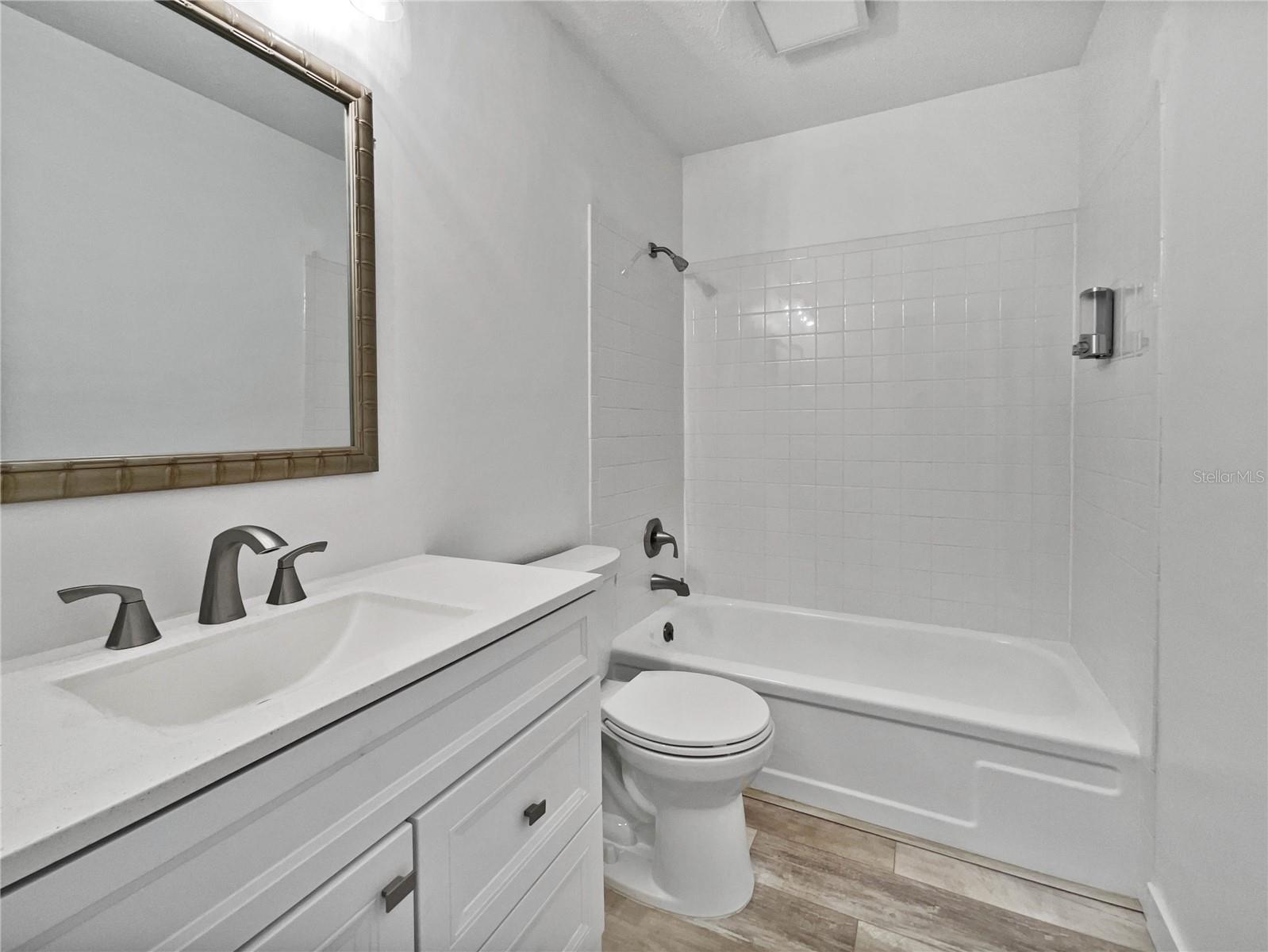 525 MANATEE CT #14, VENICE, FL, 34285