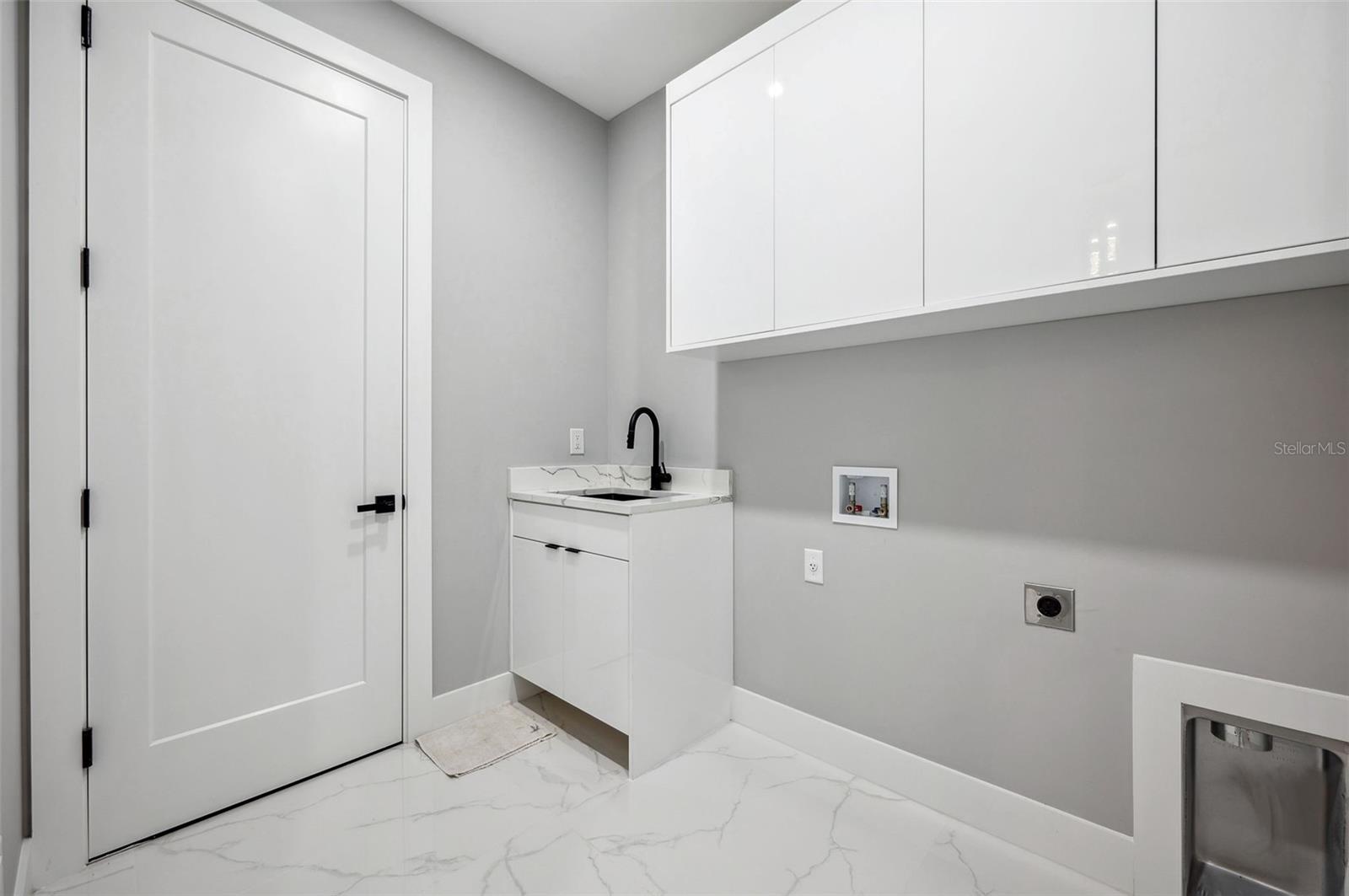 3740 SW 1ST ST, CAPE CORAL, FL, 33991