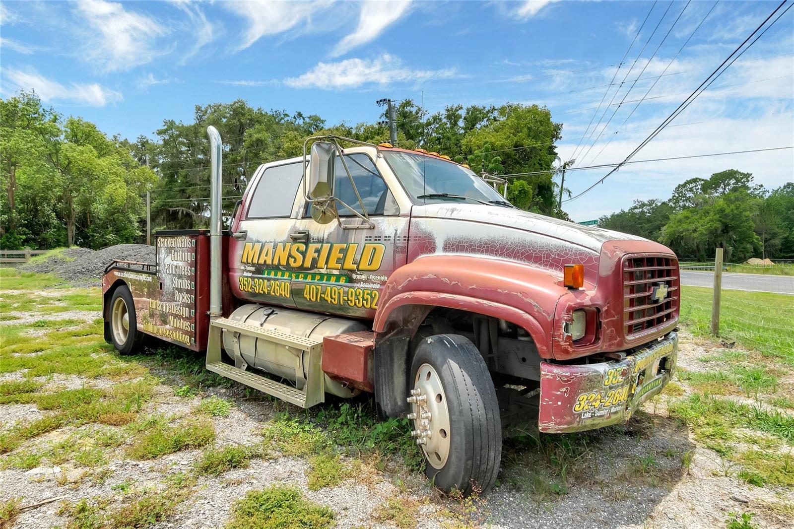 8440 COUNTY ROAD 48, YALAHA, FL, 34797