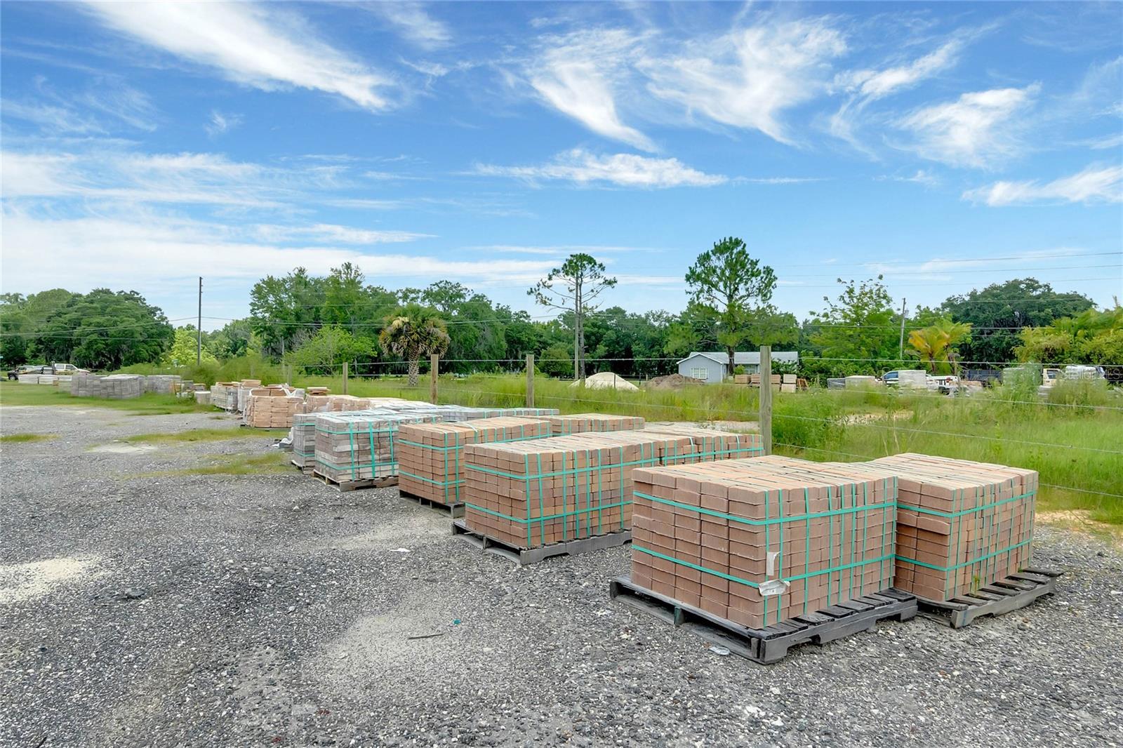 8440 COUNTY ROAD 48, YALAHA, FL, 34797