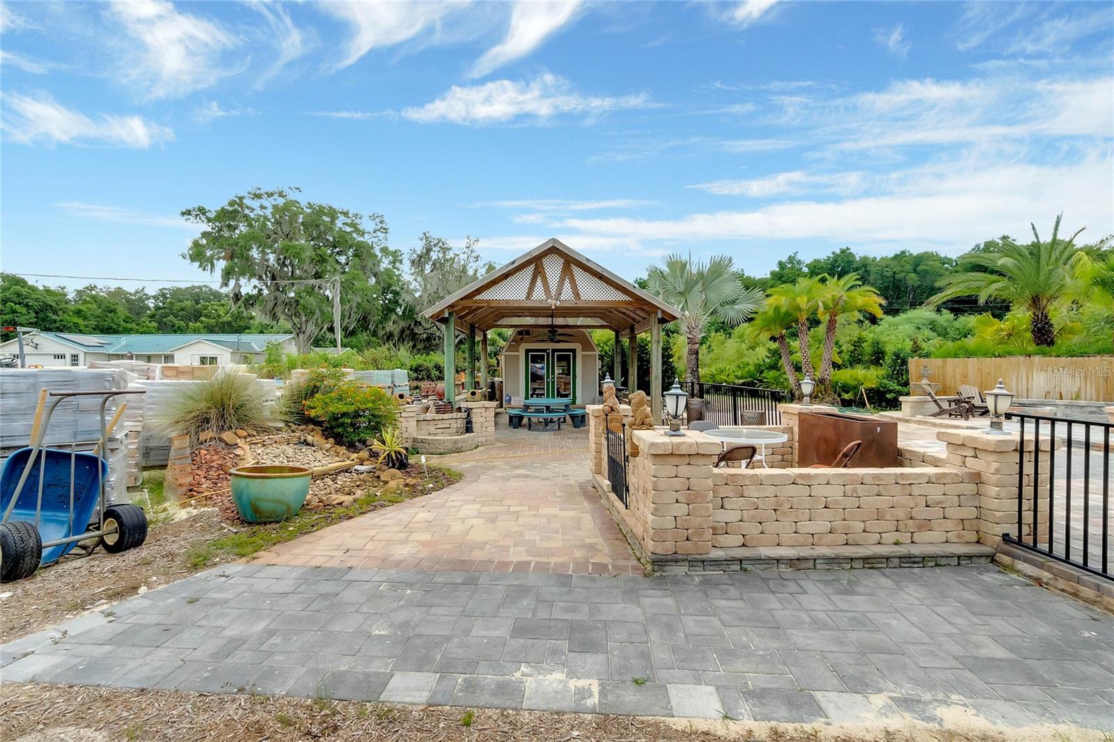 8440 COUNTY ROAD 48, YALAHA, FL, 34797