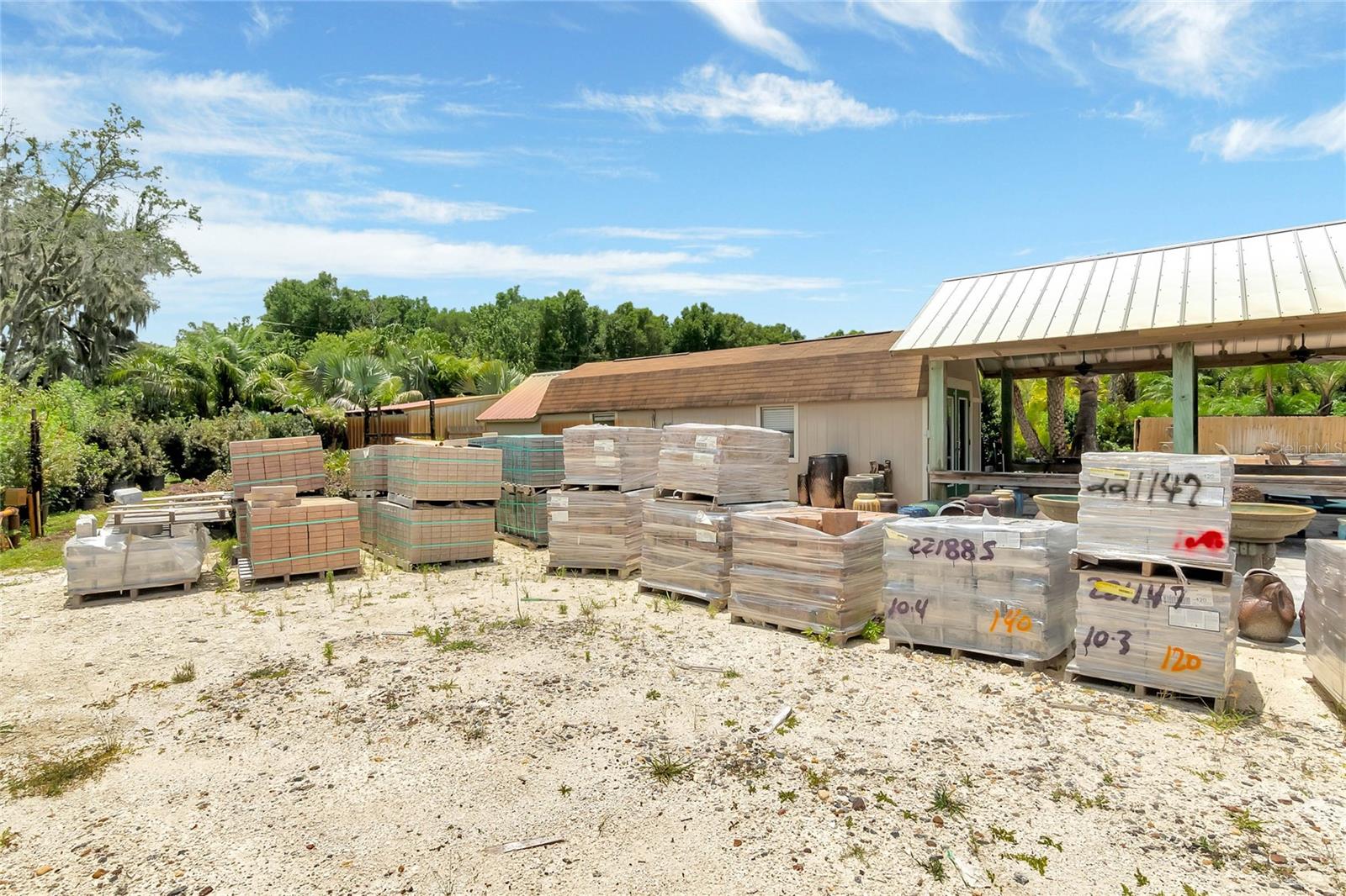 8440 COUNTY ROAD 48, YALAHA, FL, 34797