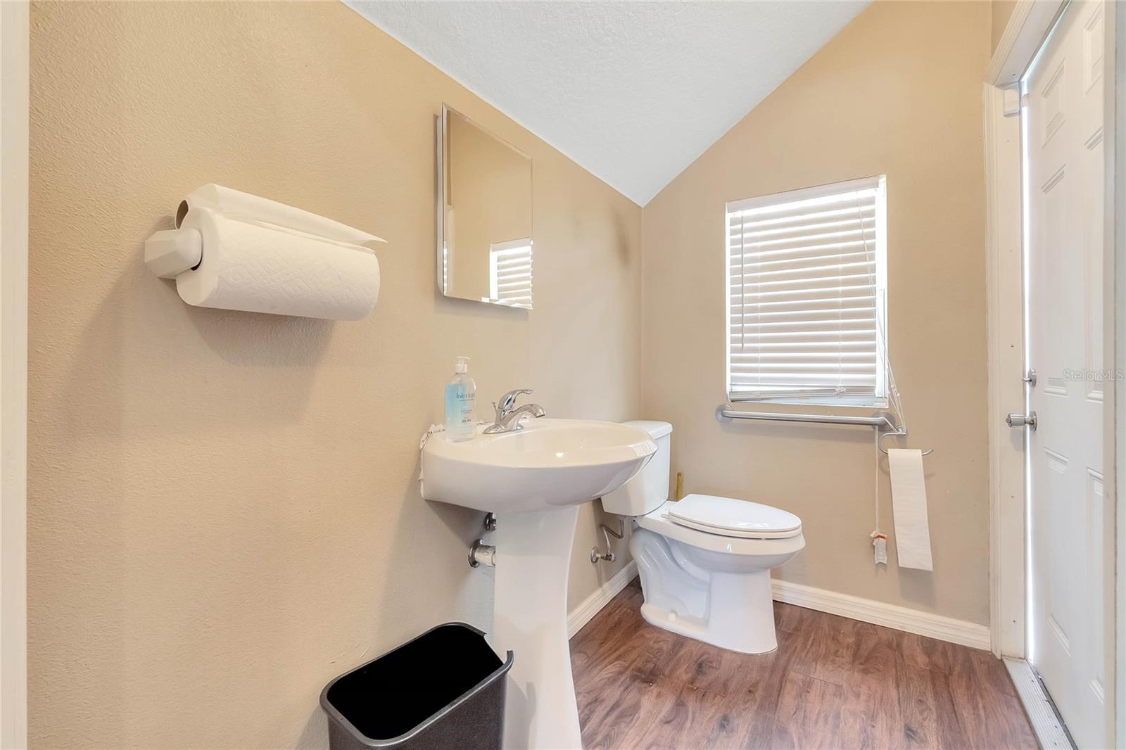 8440 COUNTY ROAD 48, YALAHA, FL, 34797