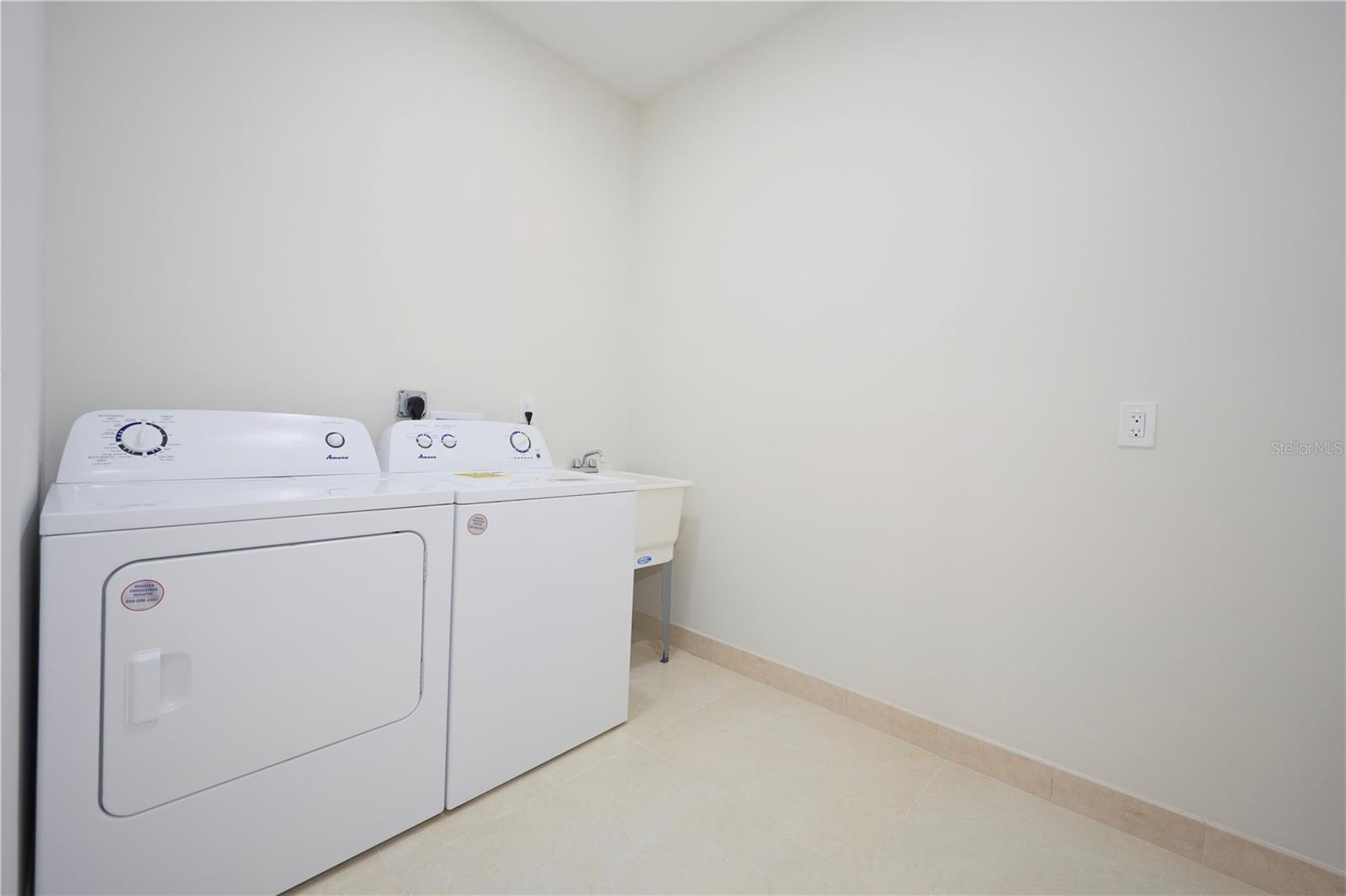 3391 ORCHID DR, INDIAN LAKE ESTATES, FL, 33855