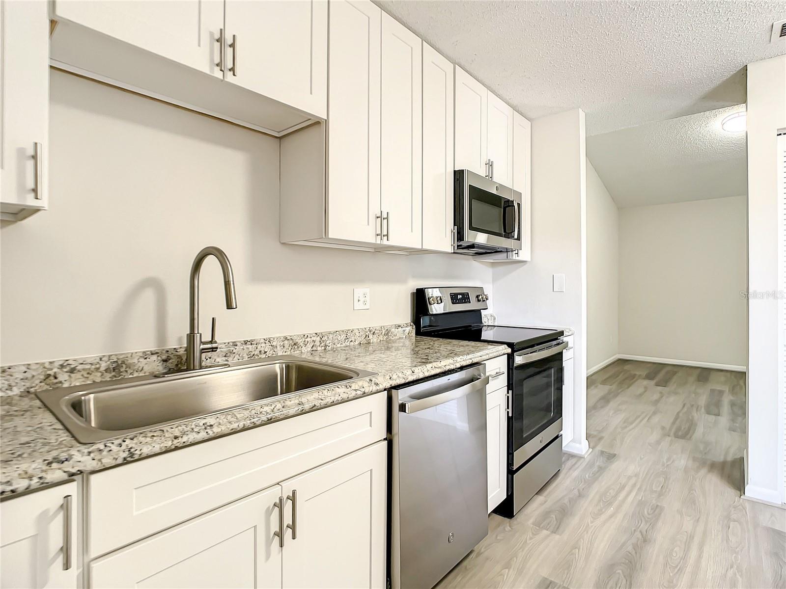 3130 WILLOW OAK DR, EDGEWATER, FL, 32141