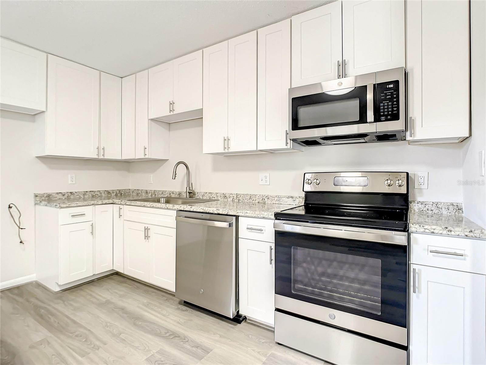3130 WILLOW OAK DR, EDGEWATER, FL, 32141
