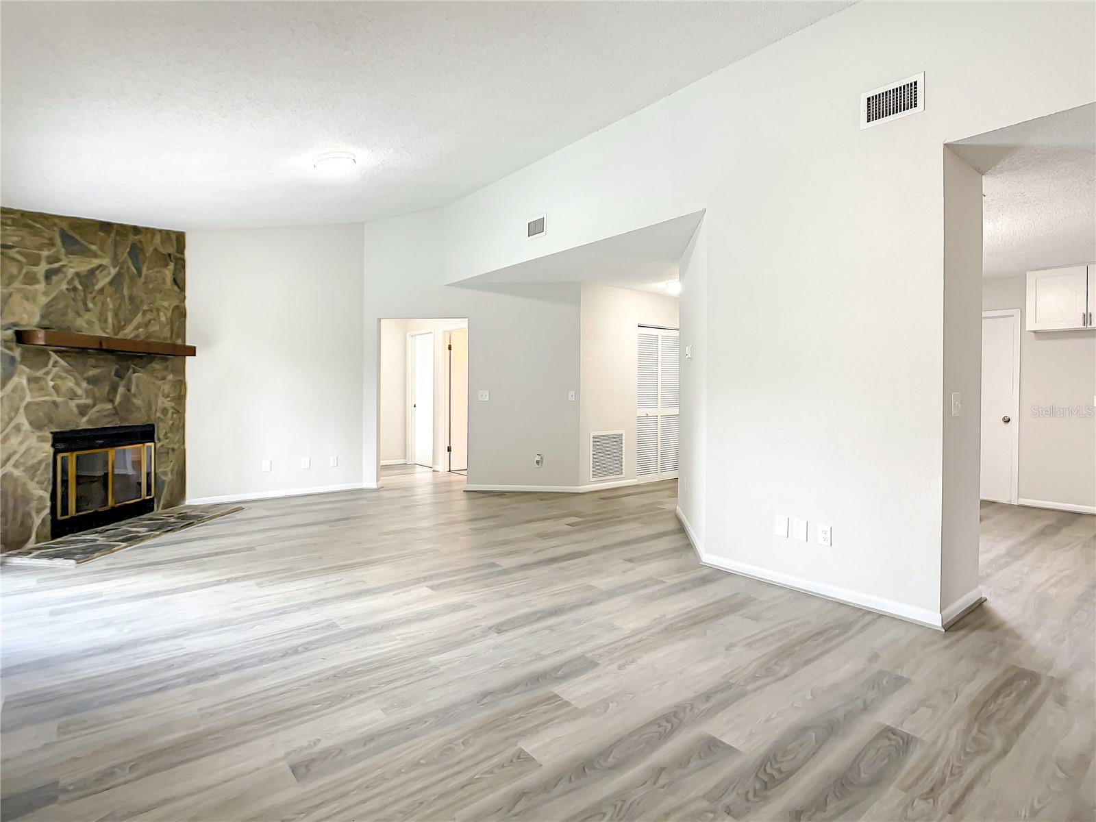 3130 WILLOW OAK DR, EDGEWATER, FL, 32141