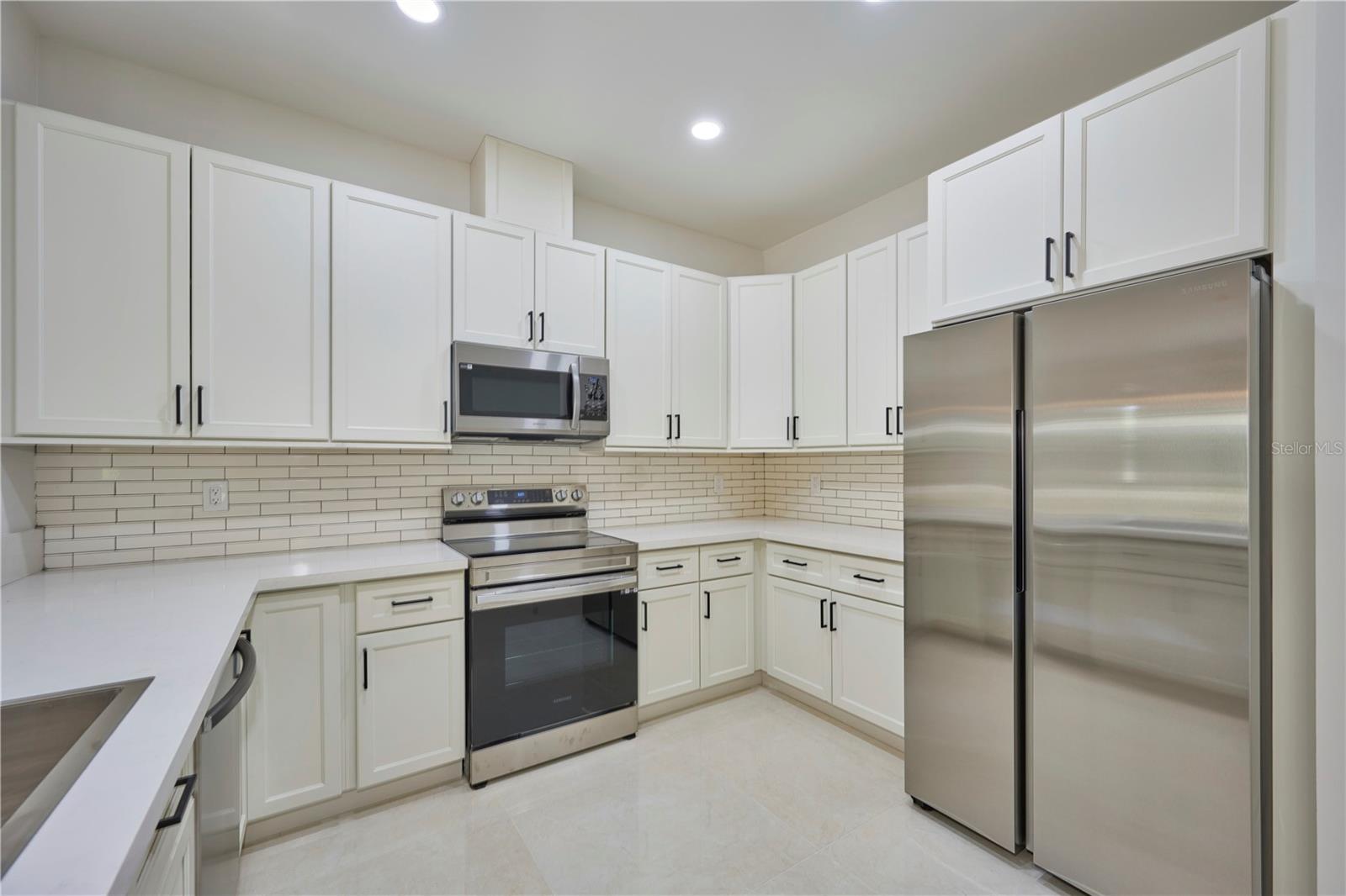 3431 ORCHID DR, INDIAN LAKE ESTATES, FL, 33855