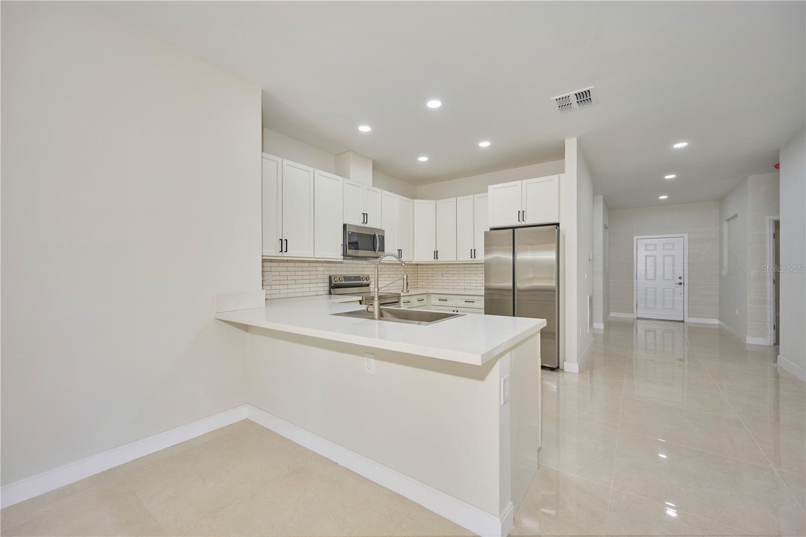 3431 ORCHID DR, INDIAN LAKE ESTATES, FL, 33855