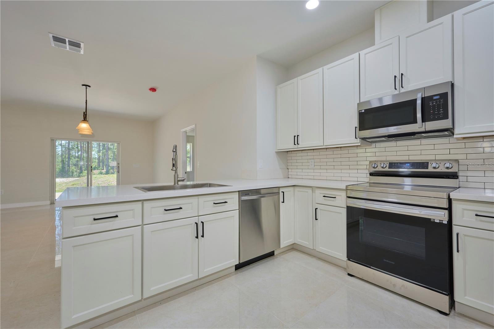 3431 ORCHID DR, INDIAN LAKE ESTATES, FL, 33855