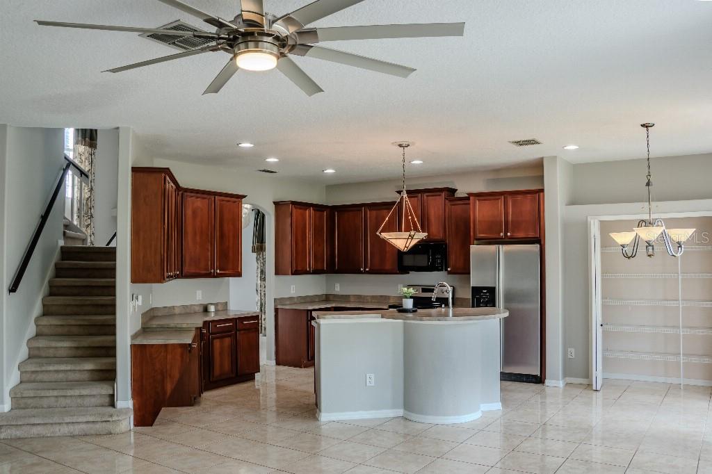 1557 AMARYLLIS CIR, ORLANDO, FL, 32825