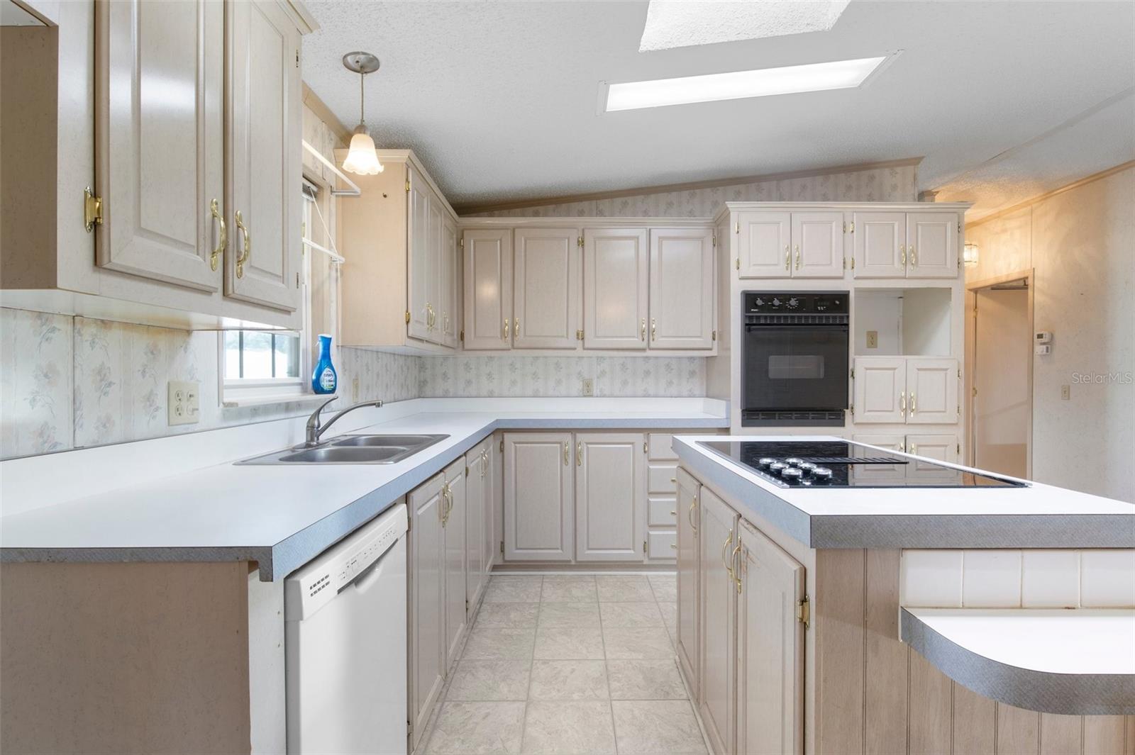 34914 FUN WAY, ZEPHYRHILLS, FL, 33541
