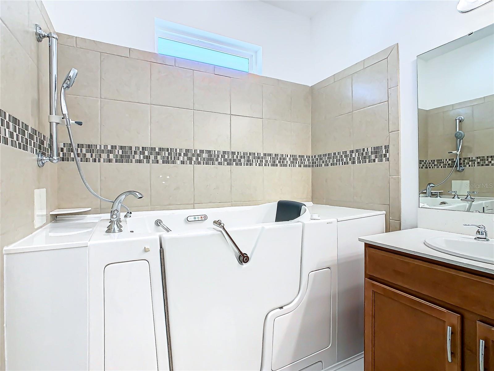 281 VESTRELLA DR, KISSIMMEE, FL, 34759