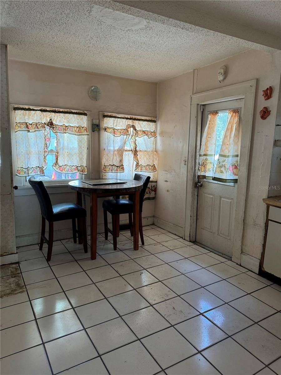 3501 17TH AVE S, ST PETERSBURG, FL, 33711