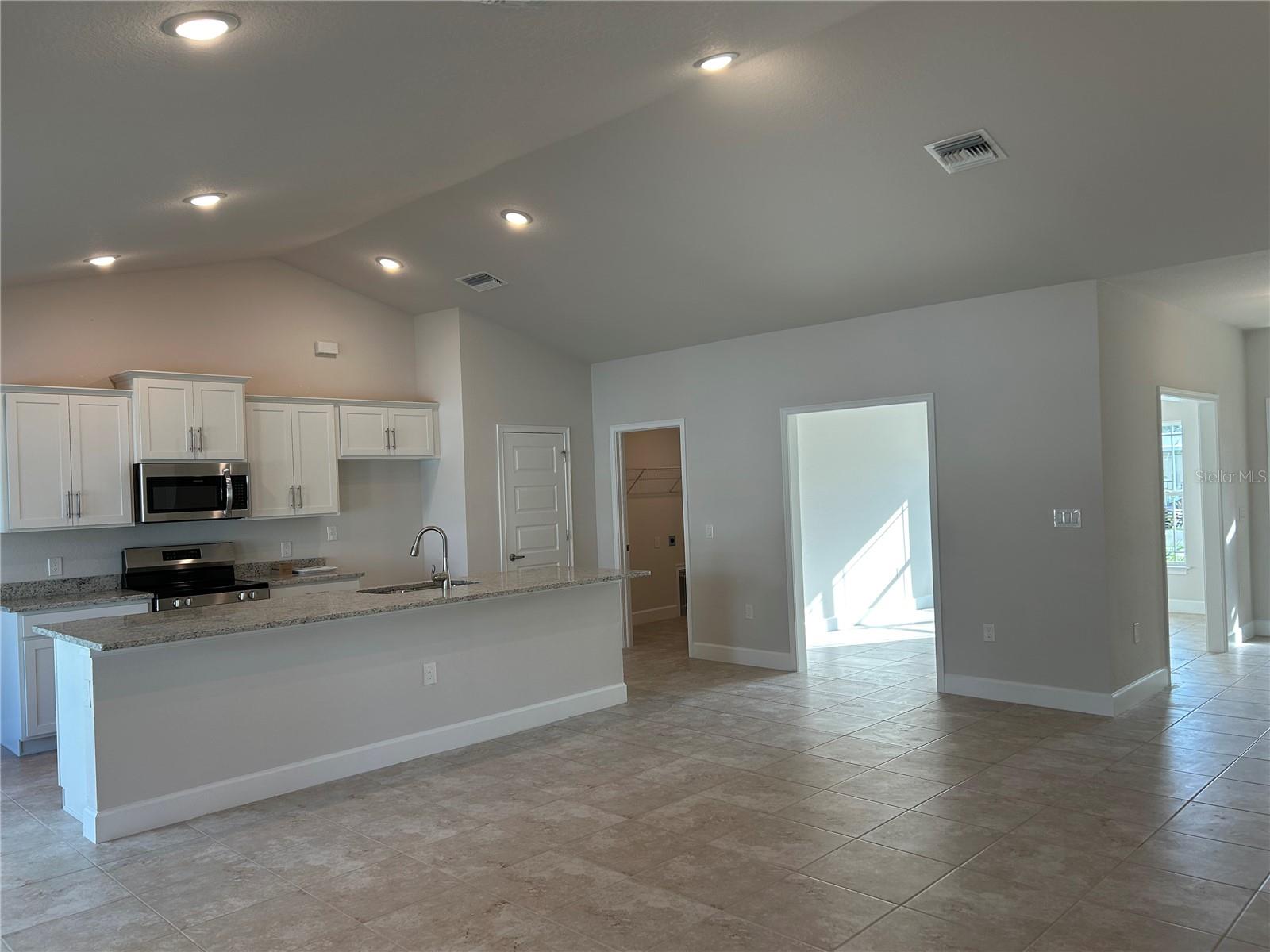 2679 ENGLEWOOD RD, VENICE, FL, 34293